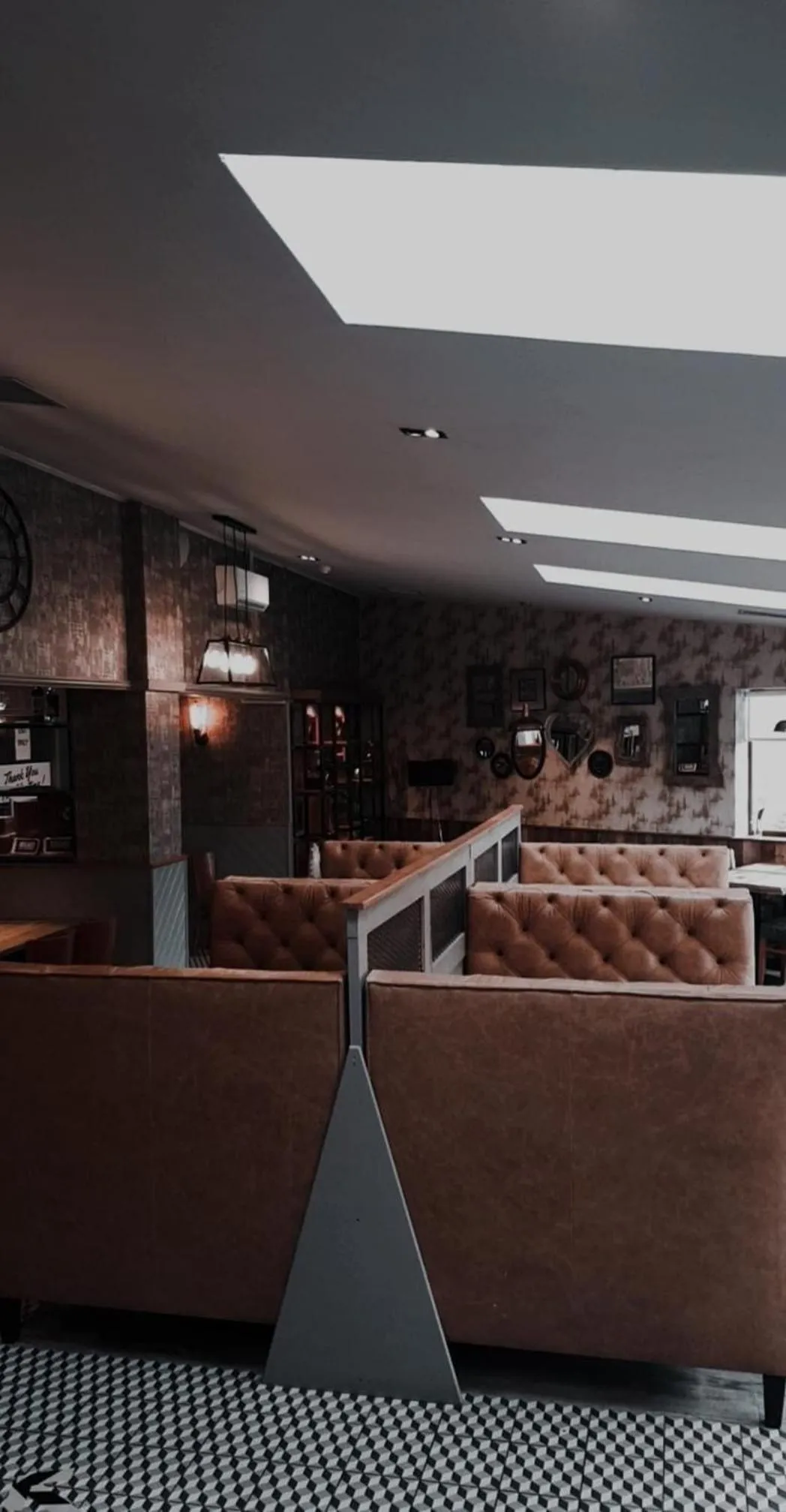 Dining area in Livingston Lodge Hotel