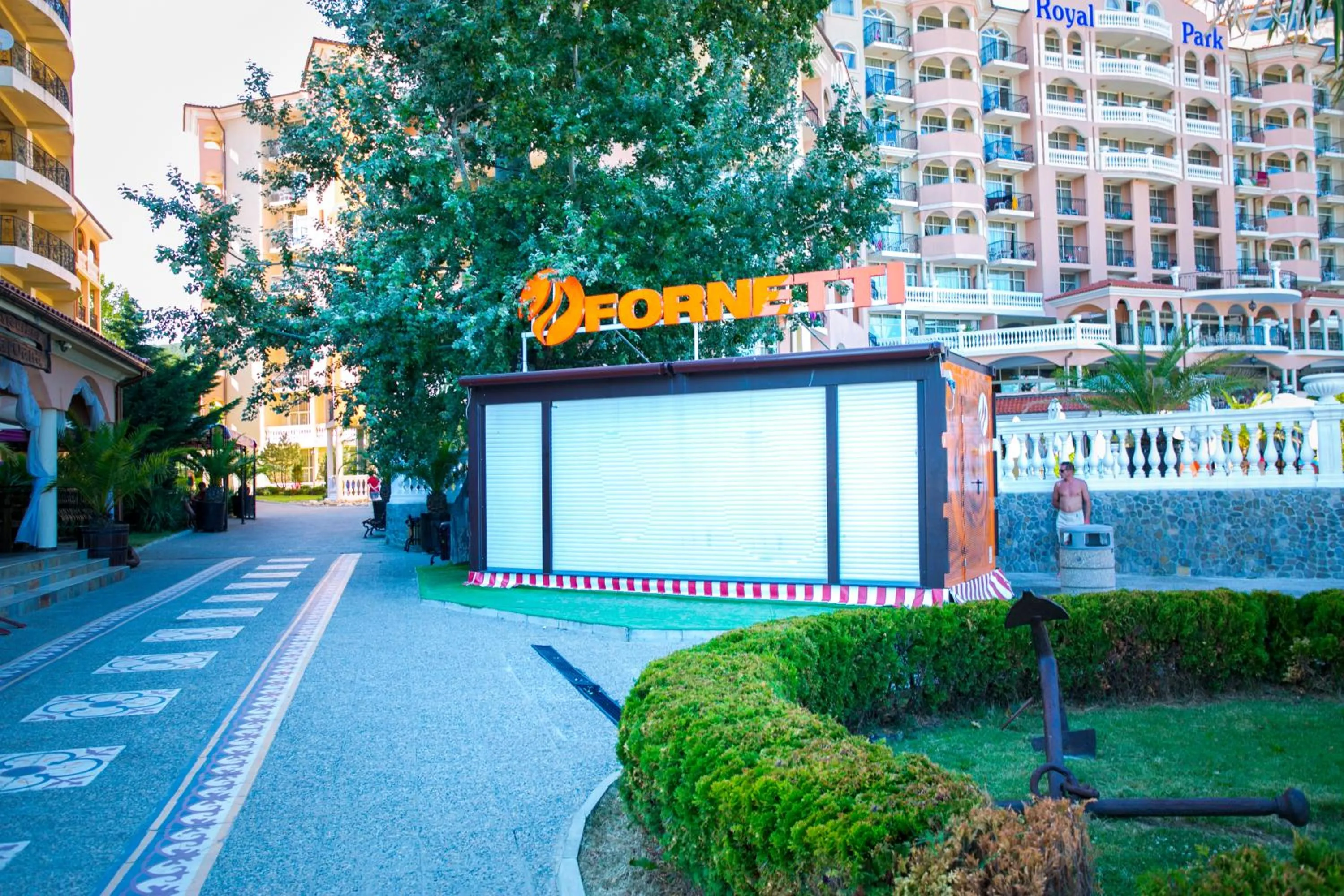 Restaurant/places to eat in Royal Park Hotel - All Inclusive