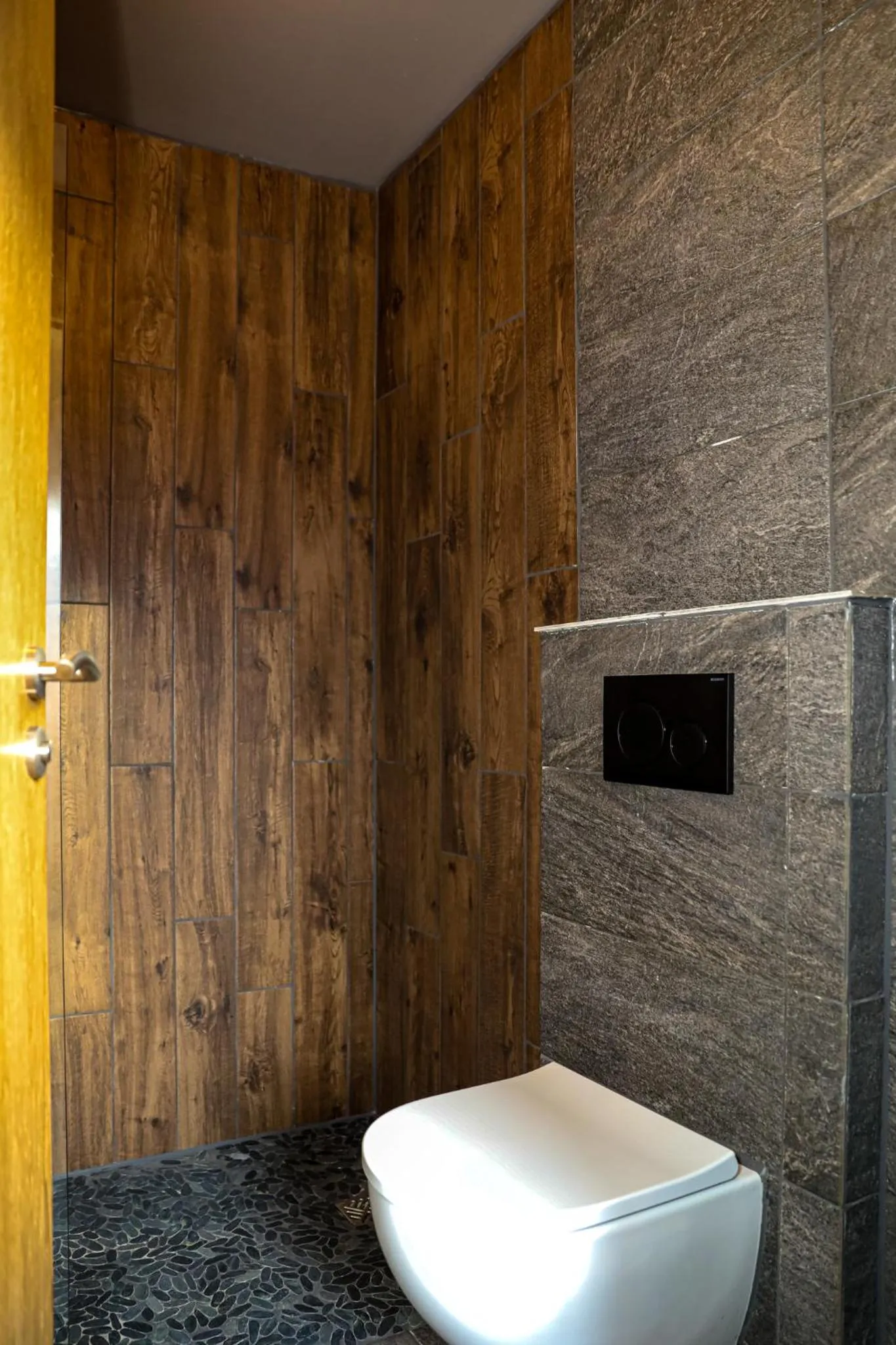 Bathroom in Akureyri Hostel