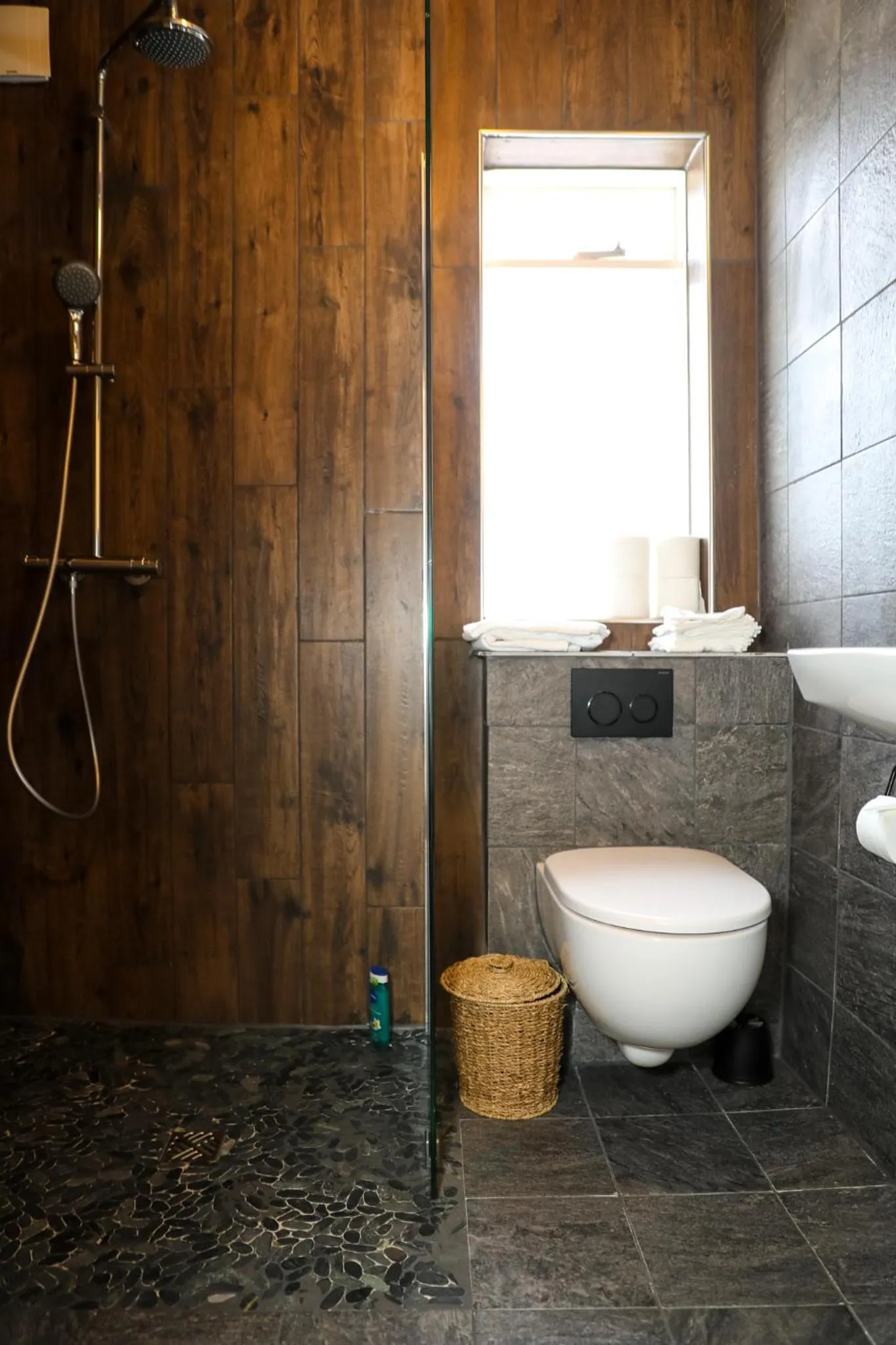 Shower in Akureyri Hostel