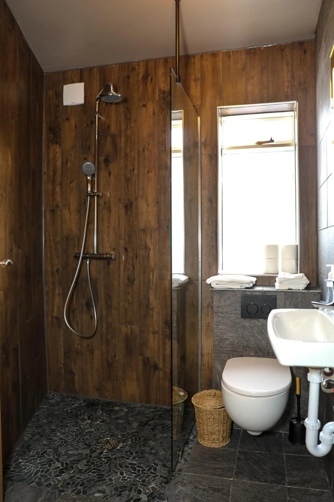 Public Bath in Akureyri Hostel