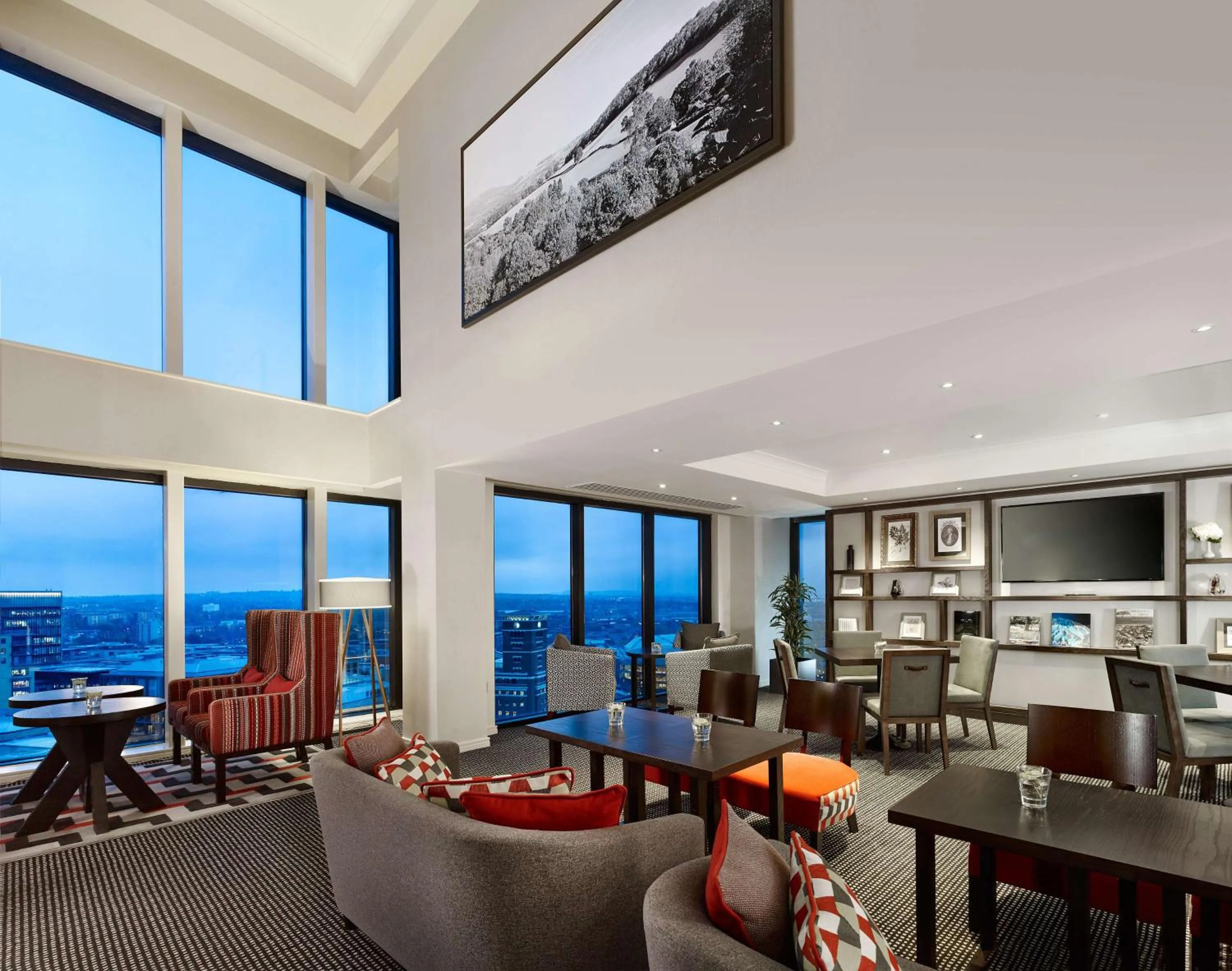 Photo of the whole room in Hyatt Regency Birmingham