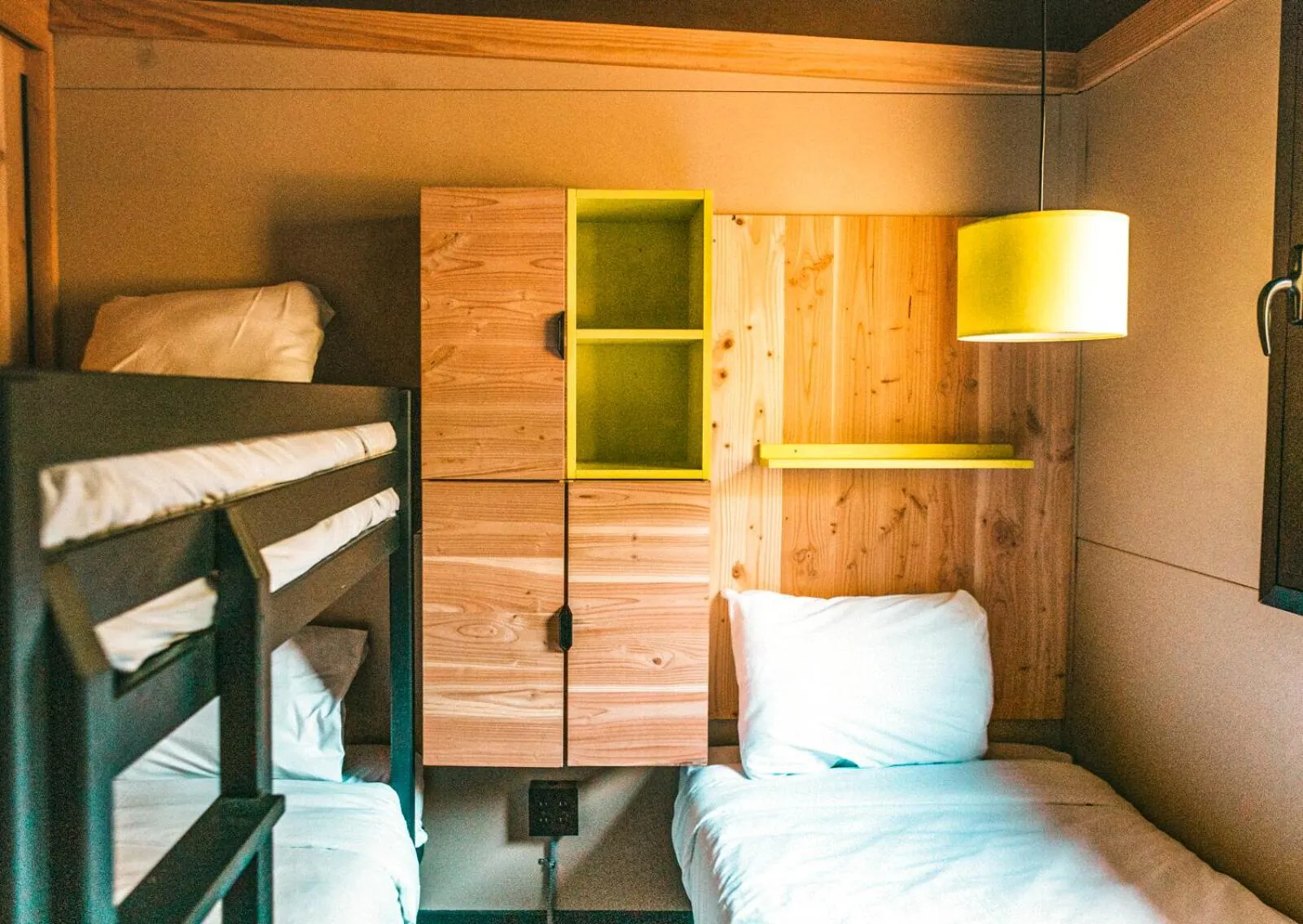 Bed in Huttopia Southern Maine