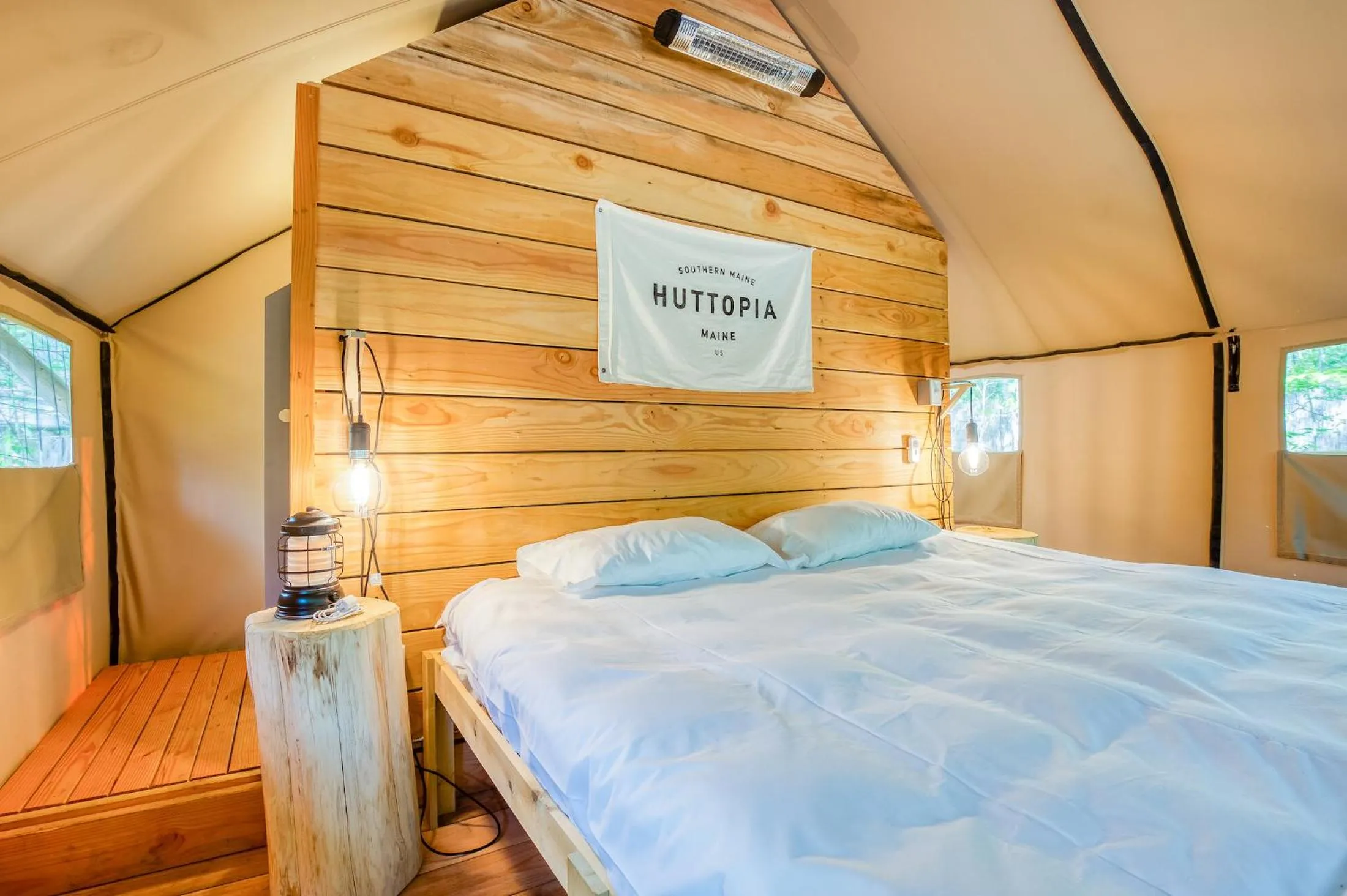 Bed in Huttopia Southern Maine