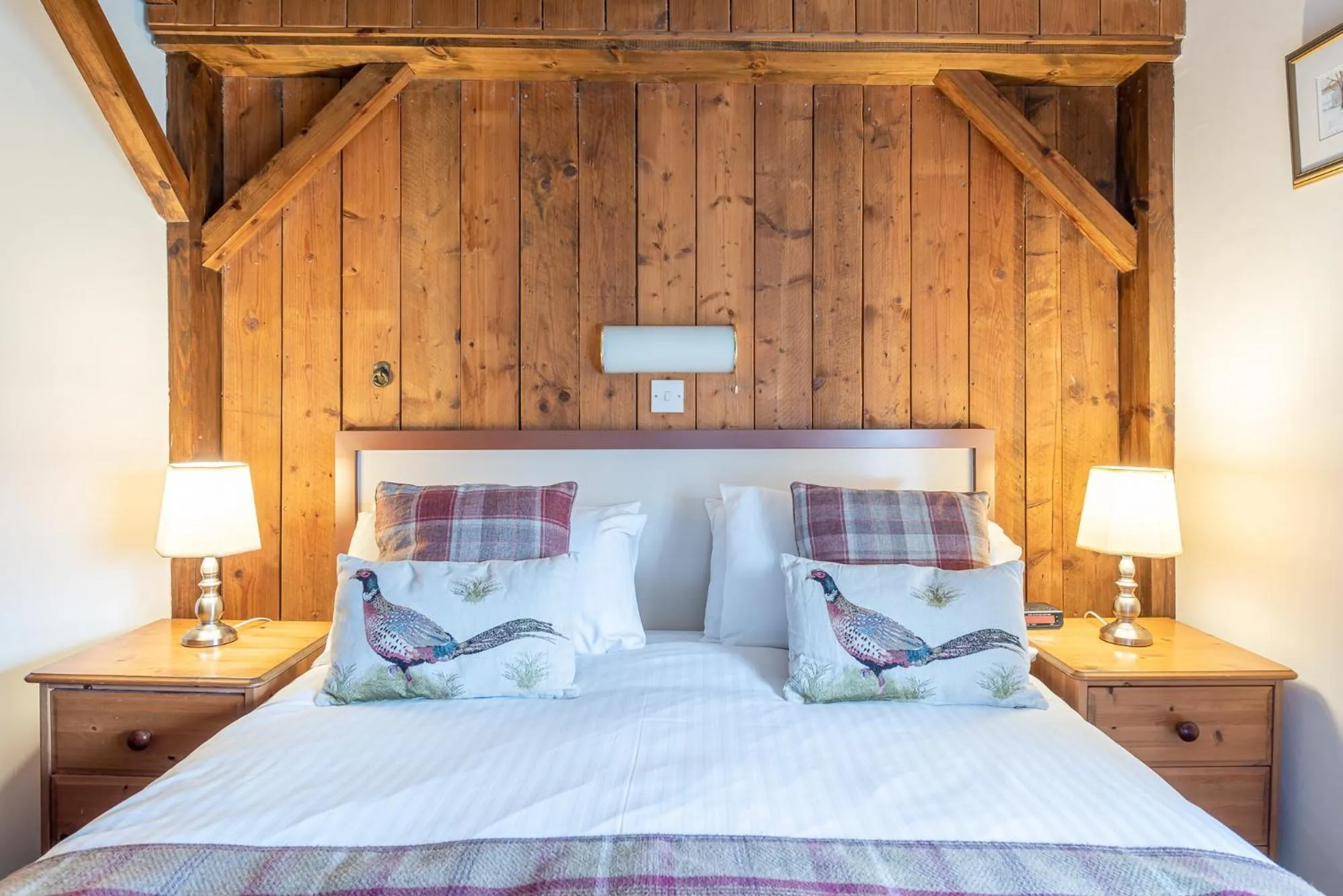 Bedroom, Bed in The Fox & Hounds Inn & Camping Pods
