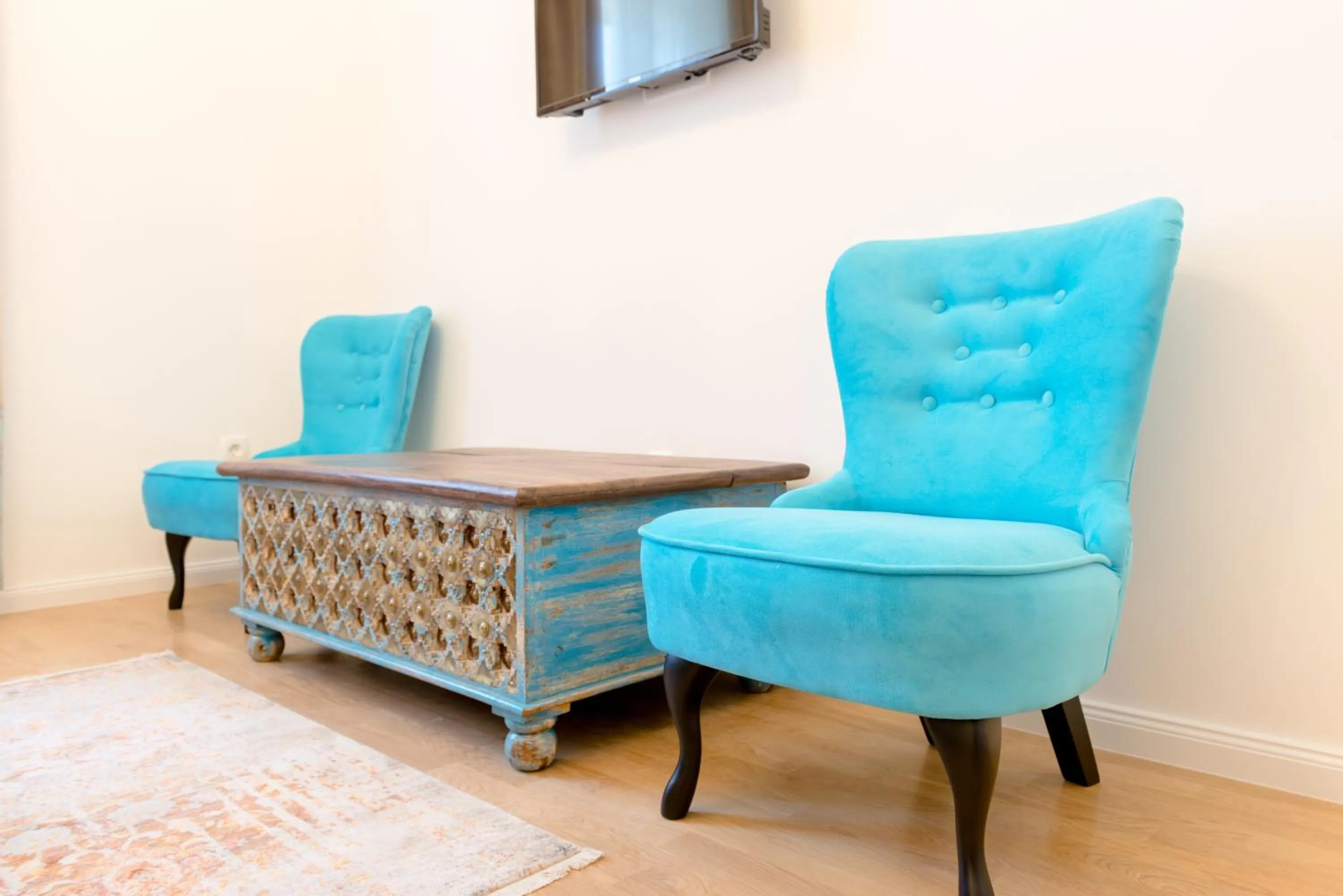 Seating area in Le Monde - Vintage Accommodation