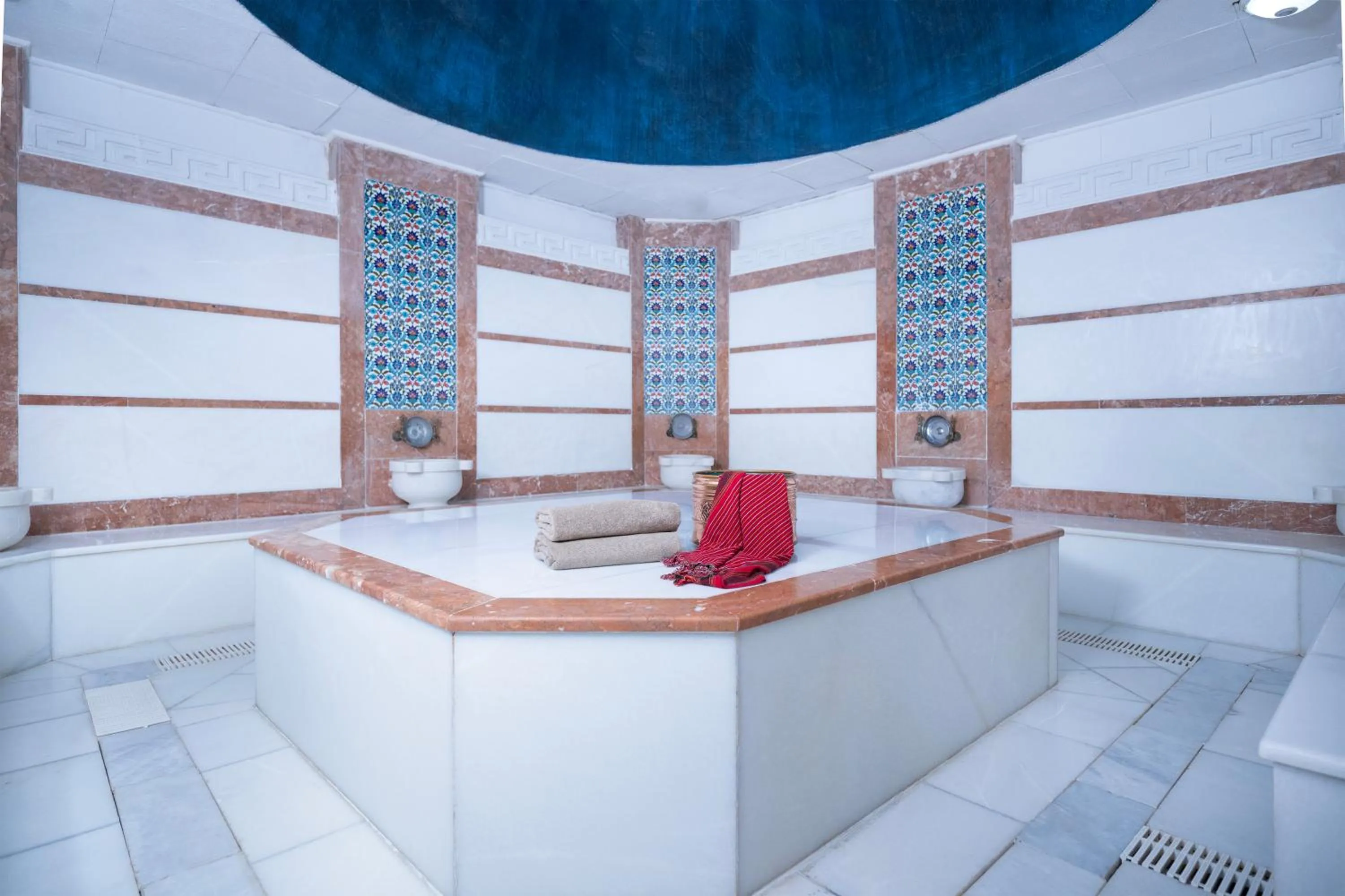Public Bath in Sealife Family Resort Hotel