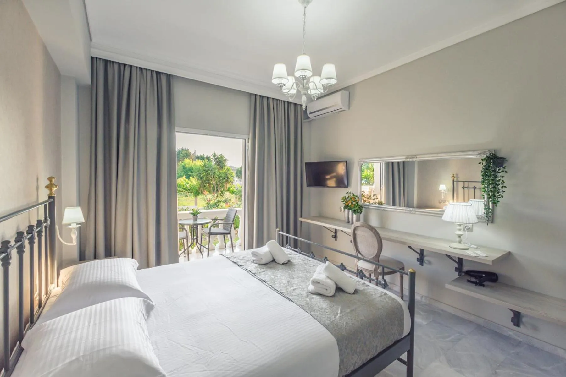 Bed in Erofili Hotel