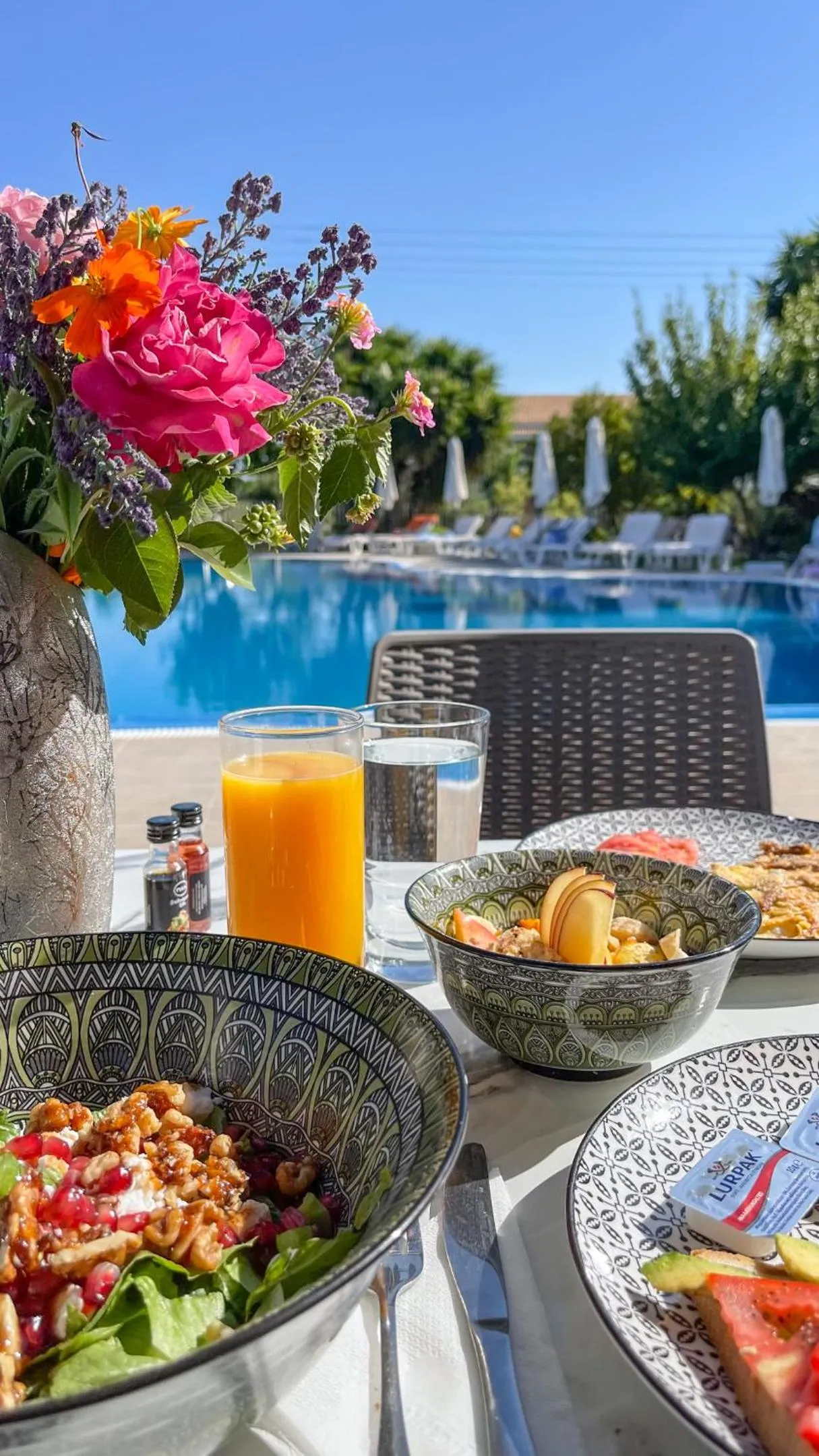 Restaurant/places to eat in Erofili Hotel