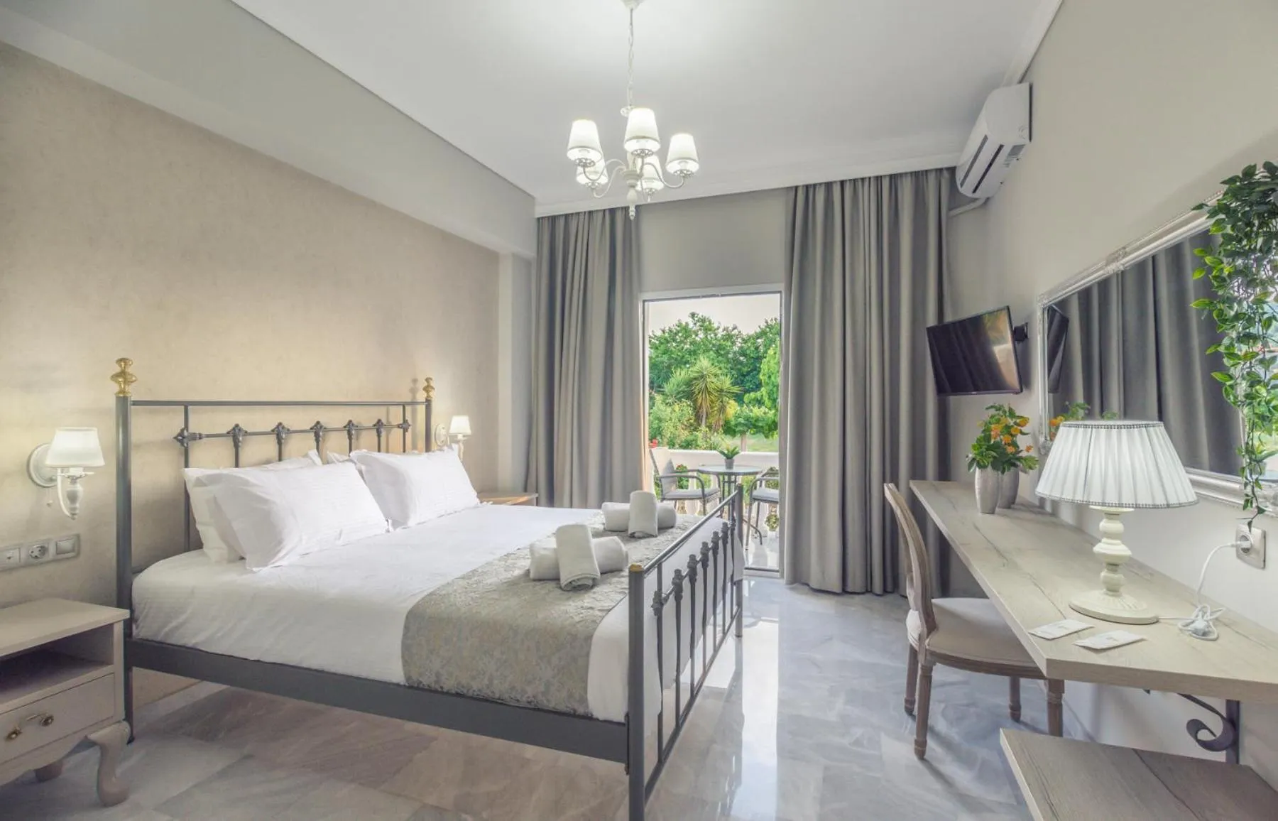 Bedroom, Bed in Erofili Hotel