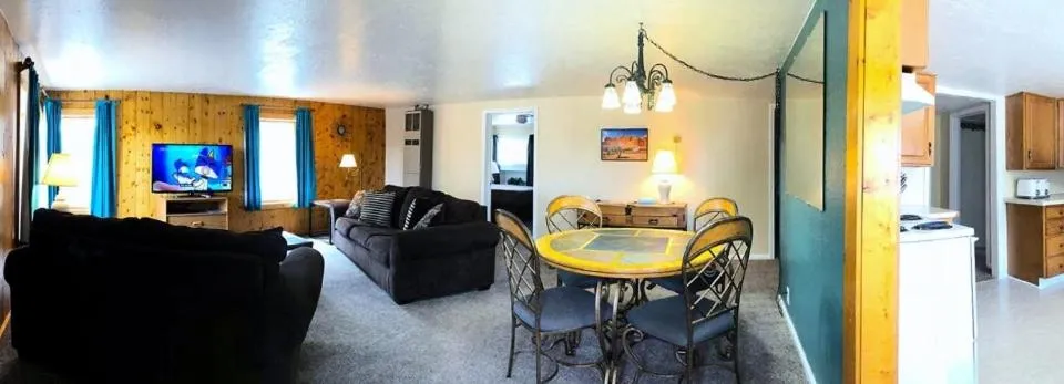 Living room in Austin's Chuckwagon Motel