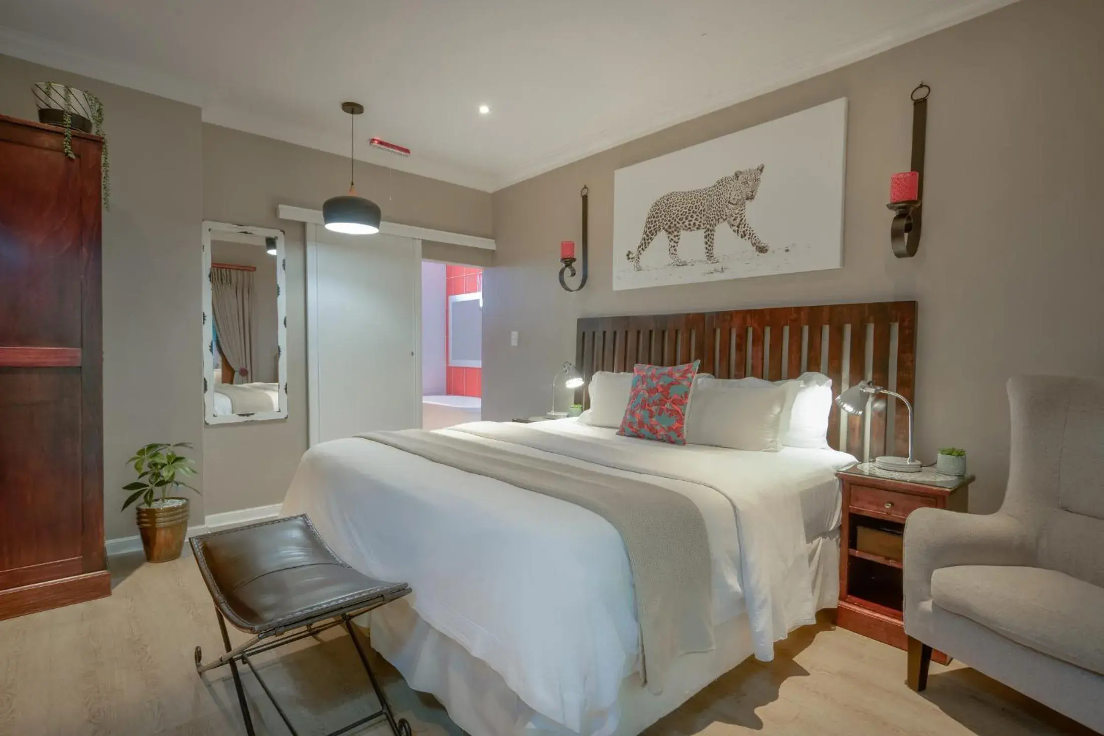 Luxury Room in Leaves Lodge and Spa Luxury Room in Leaves Lodge and Spa