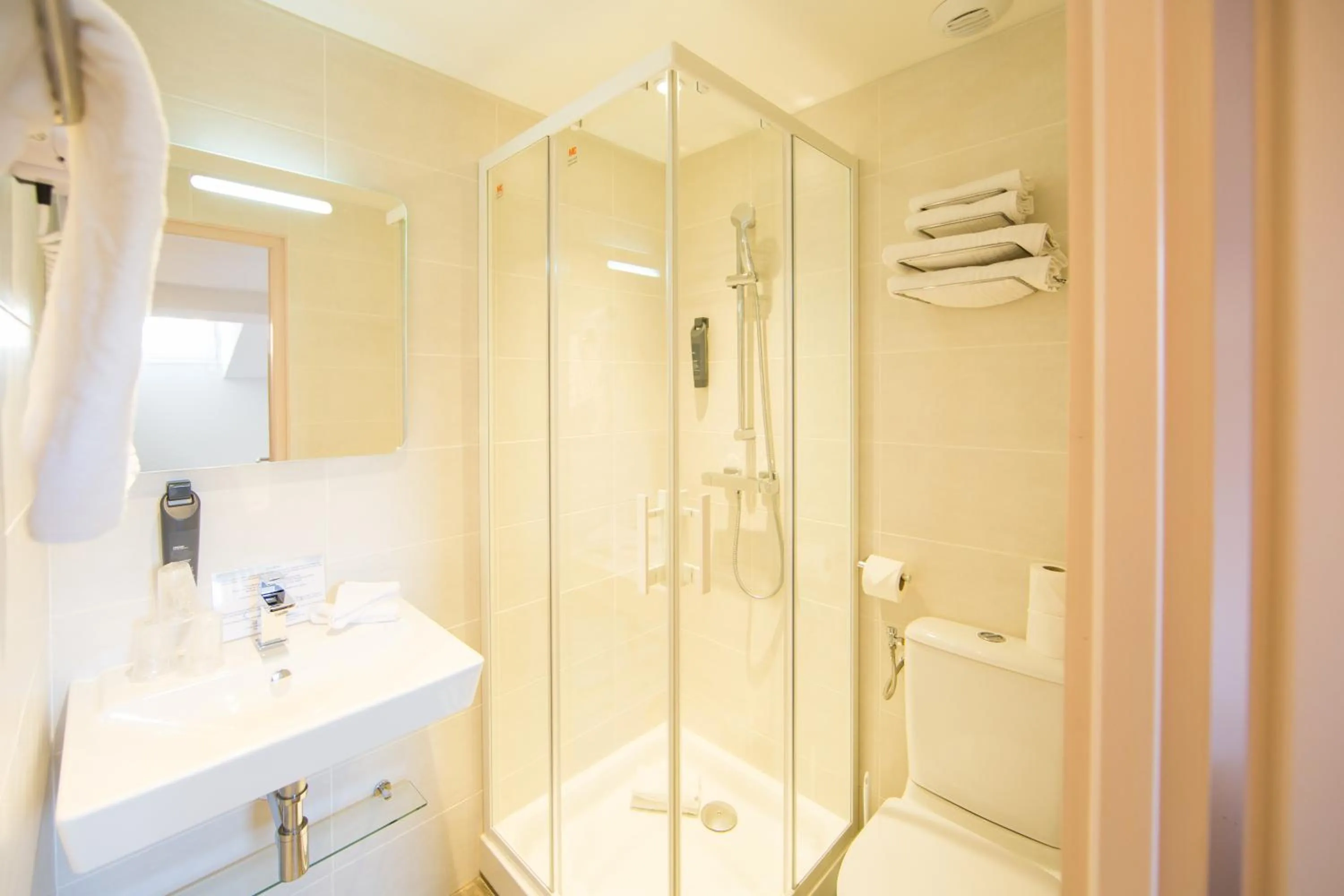 Bathroom in Hotel Cannes Croisette