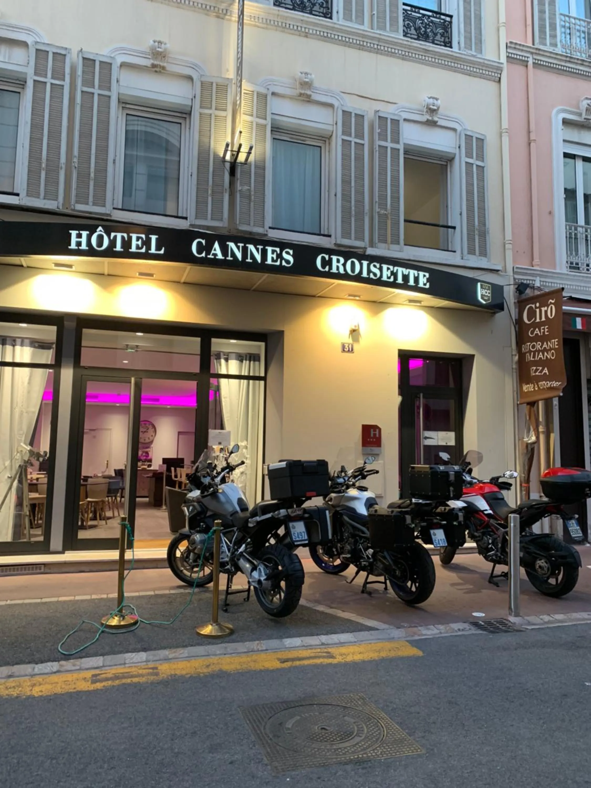Facade/entrance in Hotel Cannes Croisette
