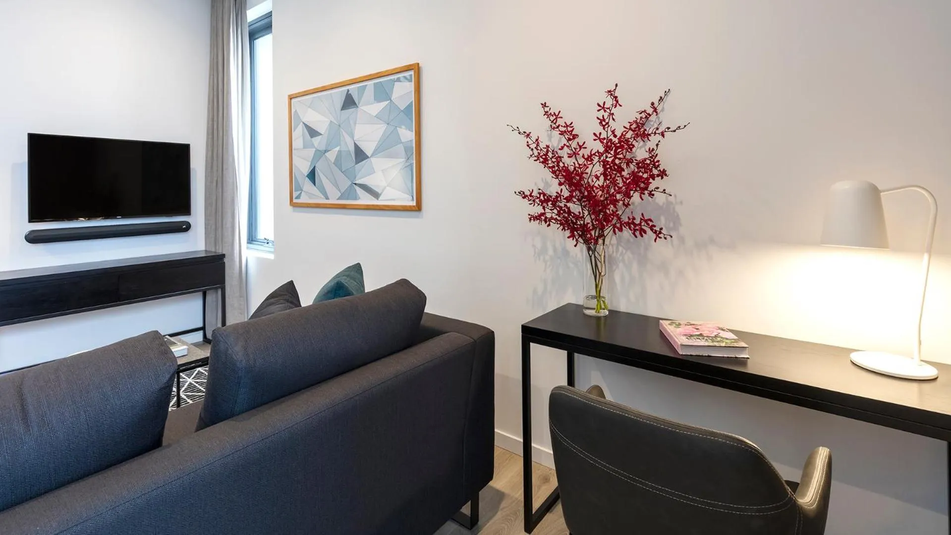 TV and multimedia in Avani Melbourne Box Hill Residences