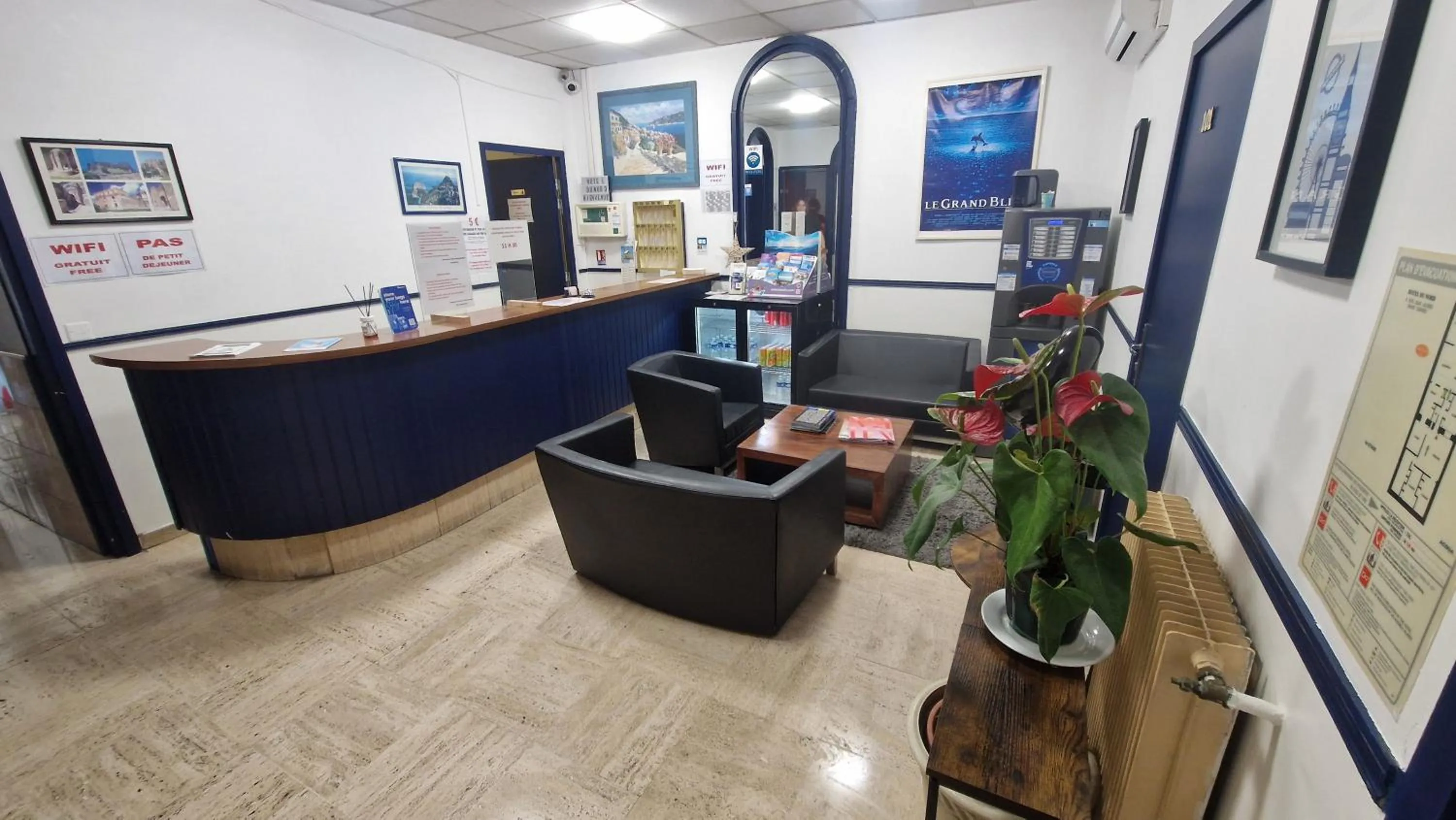 Lobby or reception in Hôtel du Nord