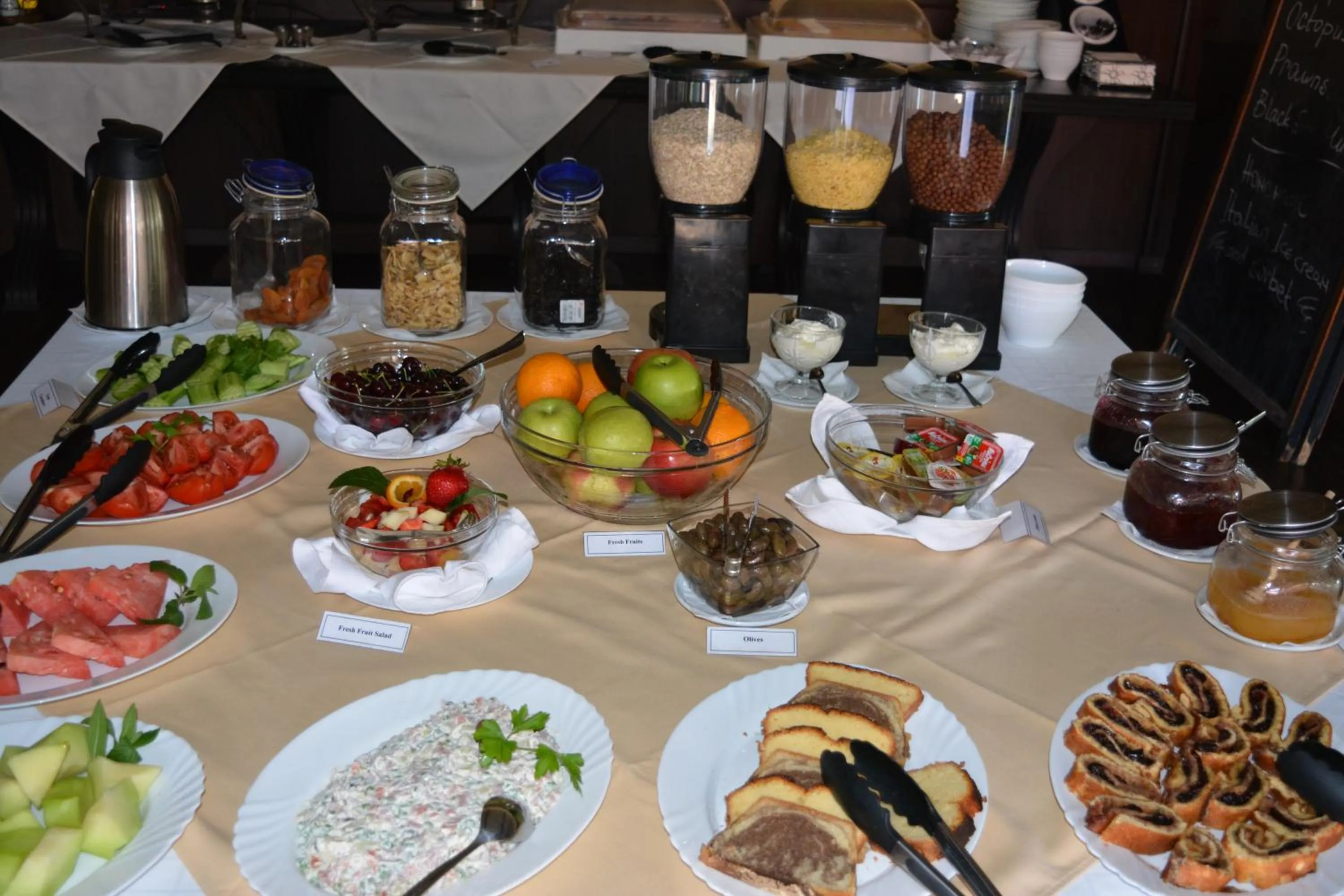 Food in Lotus Family Hotel - Free Parking