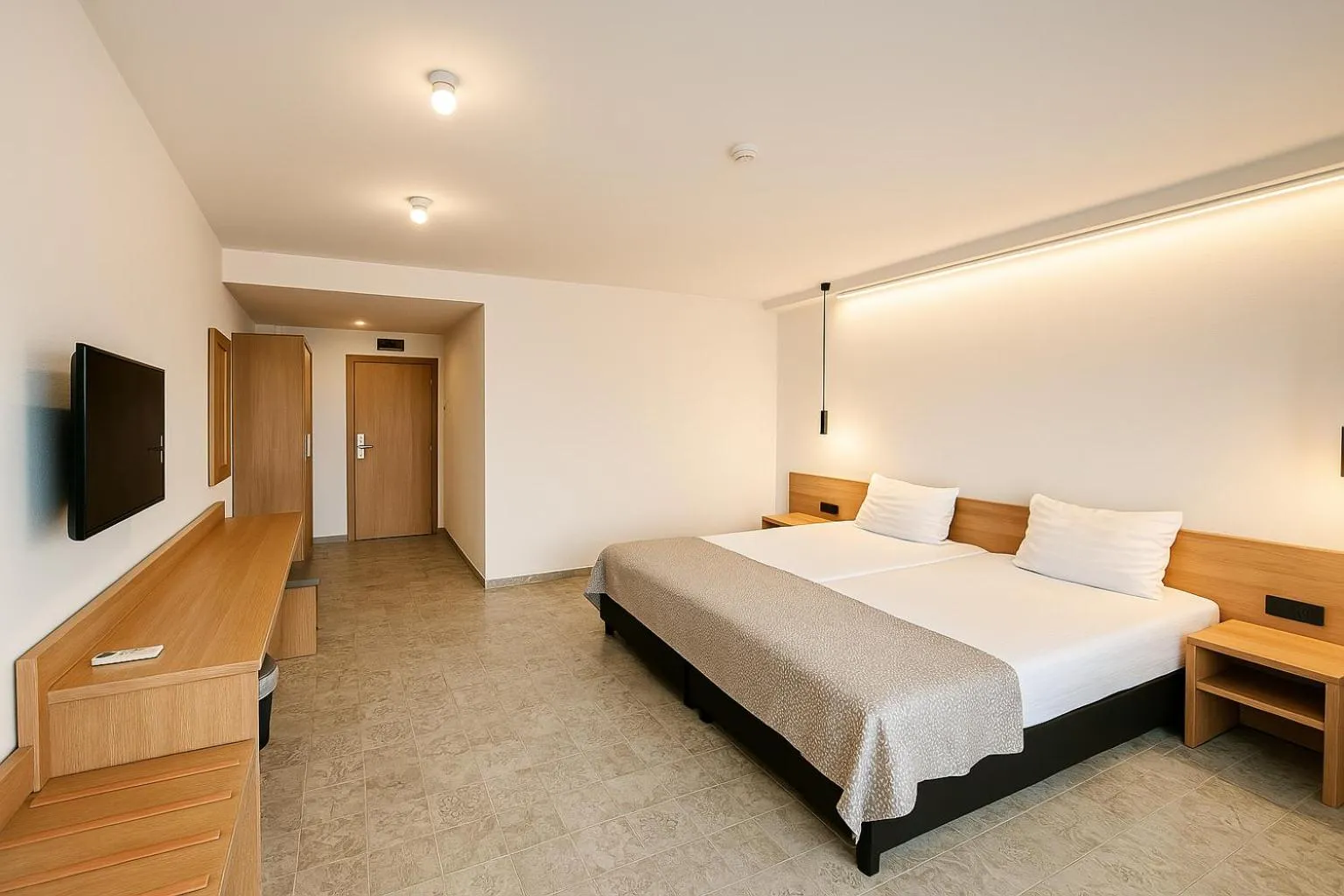 Photo of the whole room, Bed in Lotus Family Hotel - Free Parking