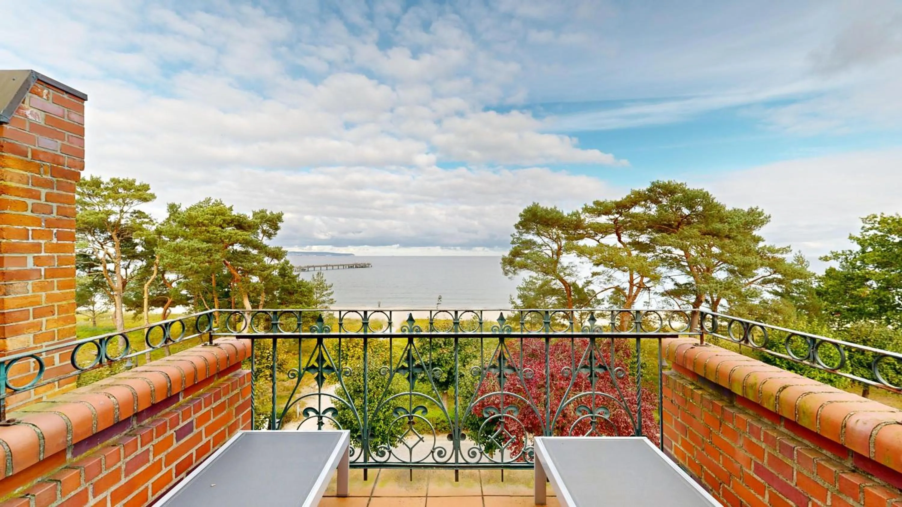 FeWo direkt am Strand mit Meerblick und Balkon,Villa Glückspilz, Binz