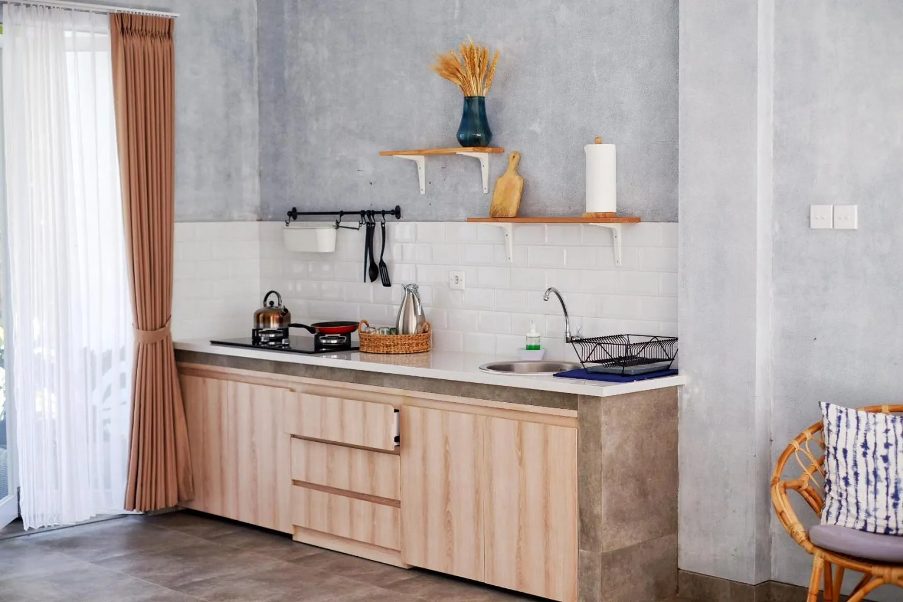 Kitchen or kitchenette in The Sloth Bali