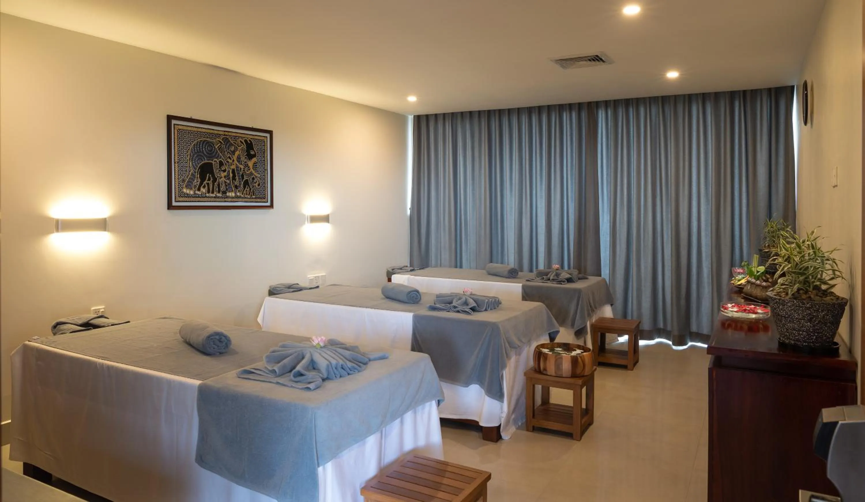 Massage, Bed in Mony Reach Angkor Hotel