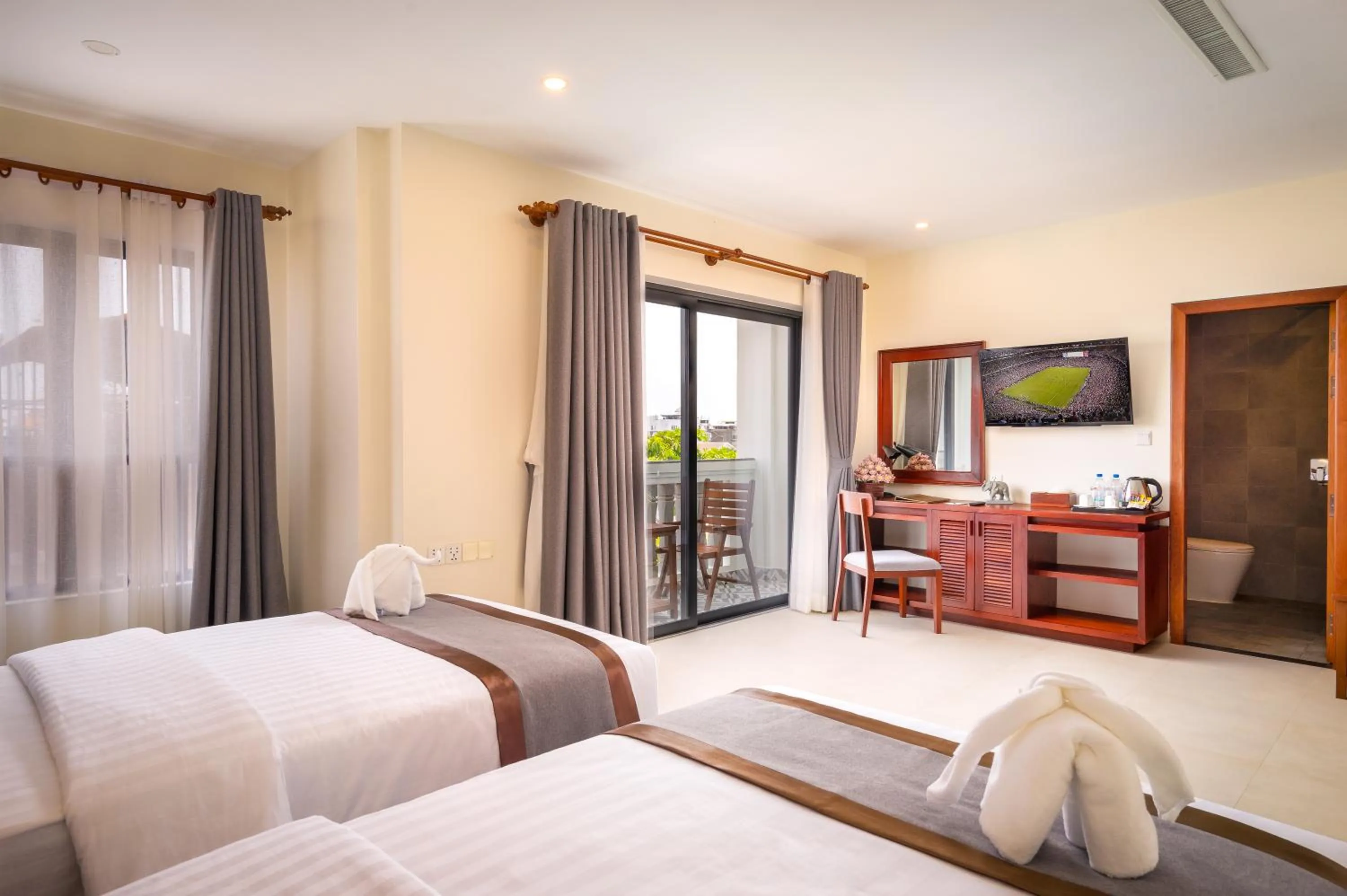 TV and multimedia, Bed in Mony Reach Angkor Hotel