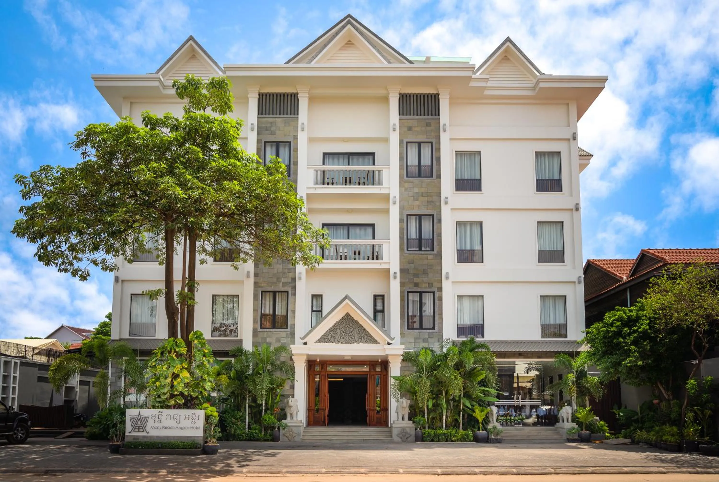 Property building in Mony Reach Angkor Hotel