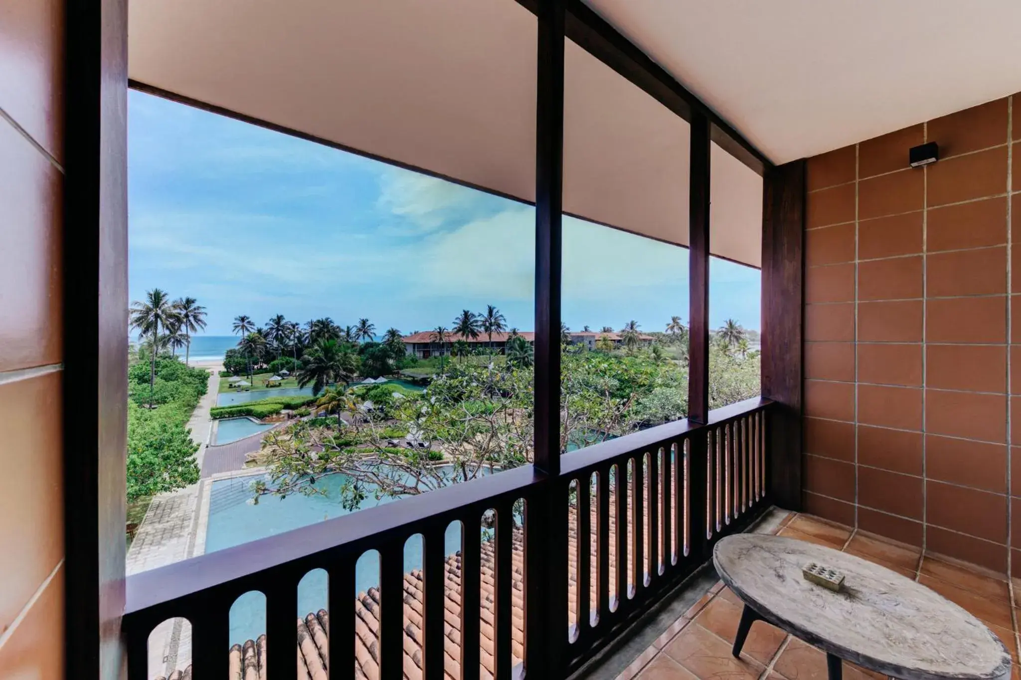 Premium Suite Ocean View - single occupancy - Discounts (10% on SPA, 5% on Water Sports) in Cinnamon Bentota Beach - Signature Selection Premium Suite Ocean View - single occupancy - Discounts (10% on SPA, 5% on Water Sports) in Cinnamon Bentota Beach - Signature Selection