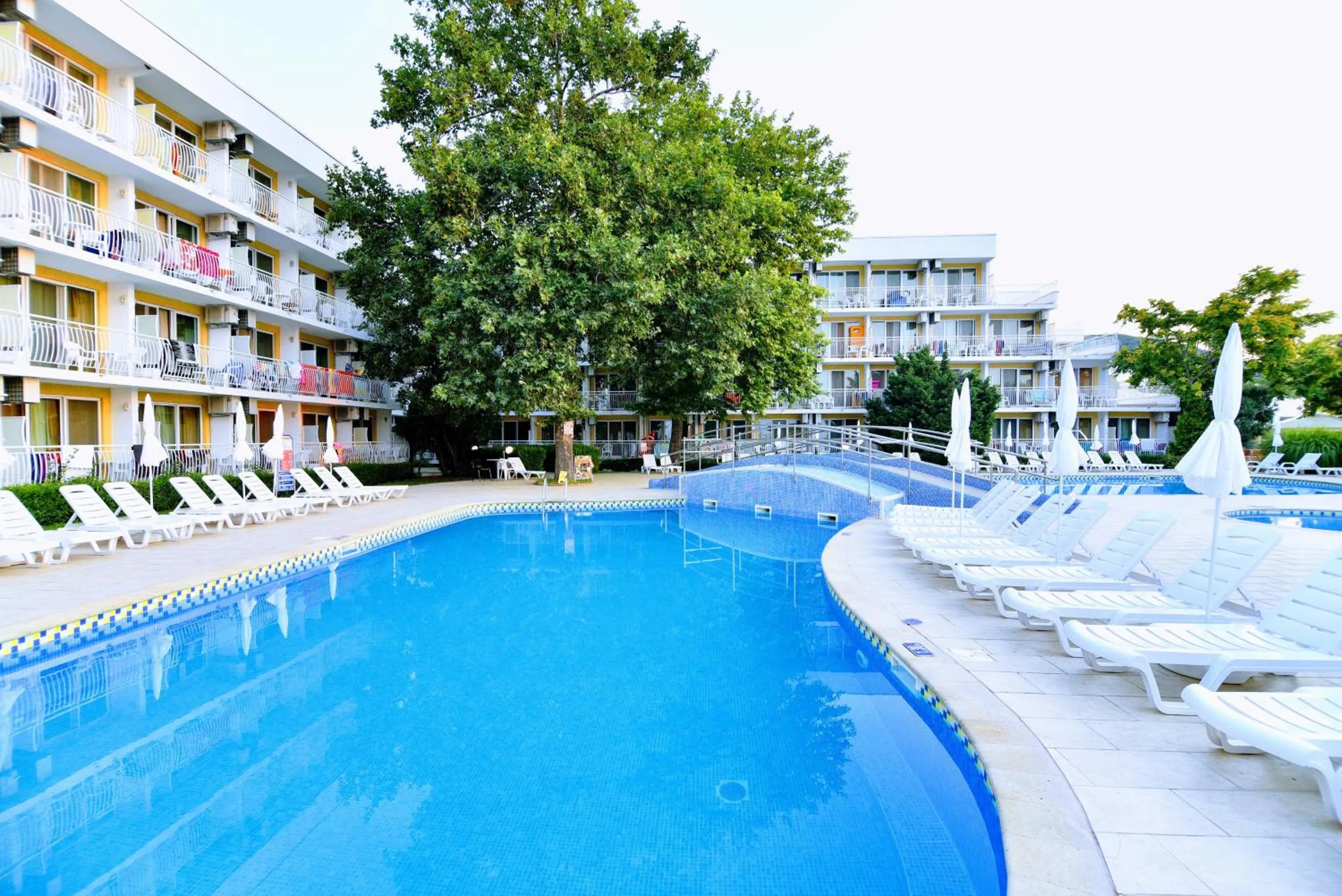 Swimming pool in Kaliopa Hotel