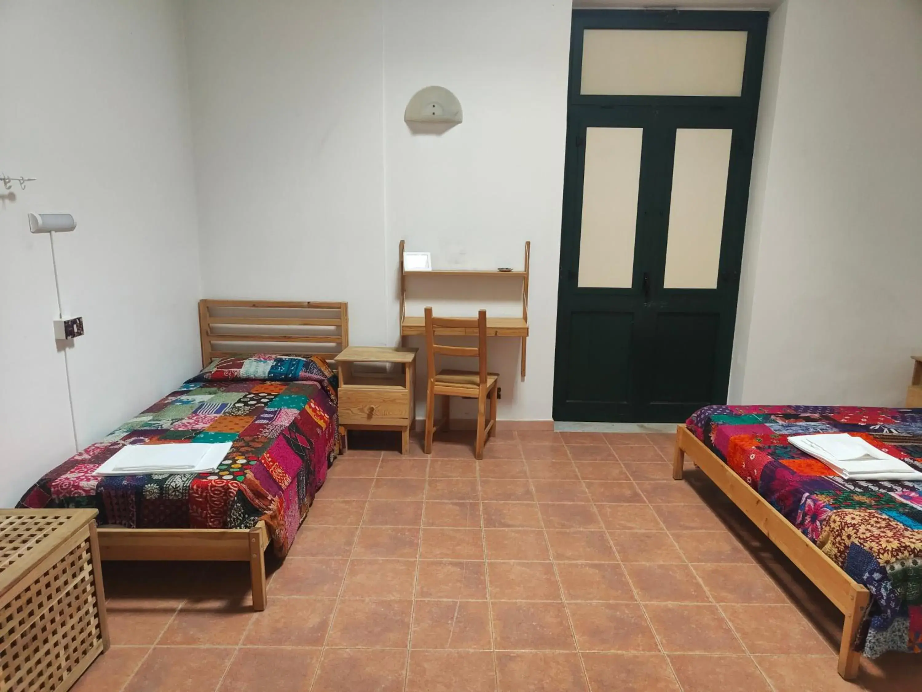 Deluxe Triple Room with Sea View in Beteyà Hostel Don Bosco Deluxe Triple Room with Sea View in Beteyà Hostel Don Bosco