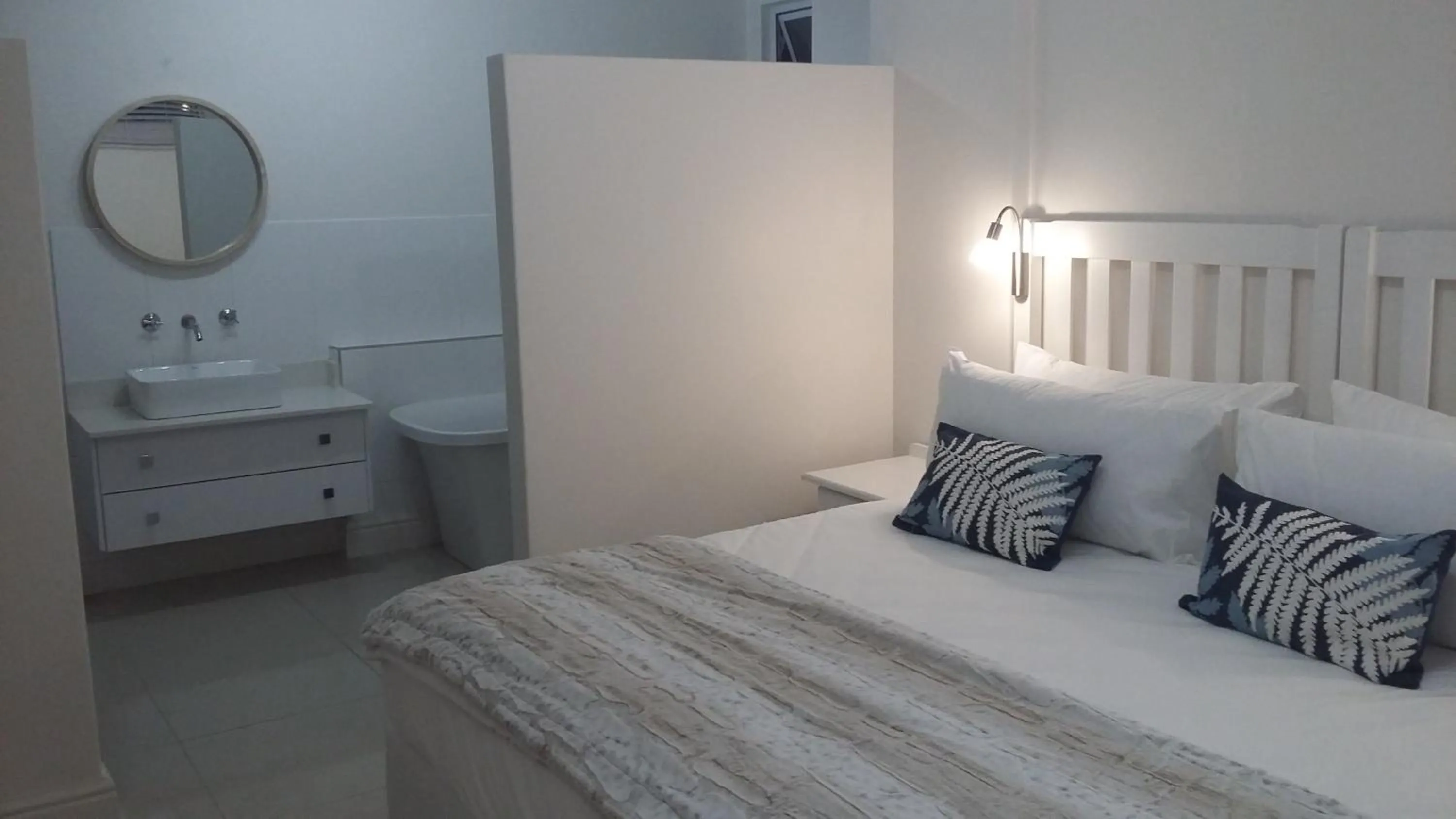 Bed in Beach Club Self Catering Apartments