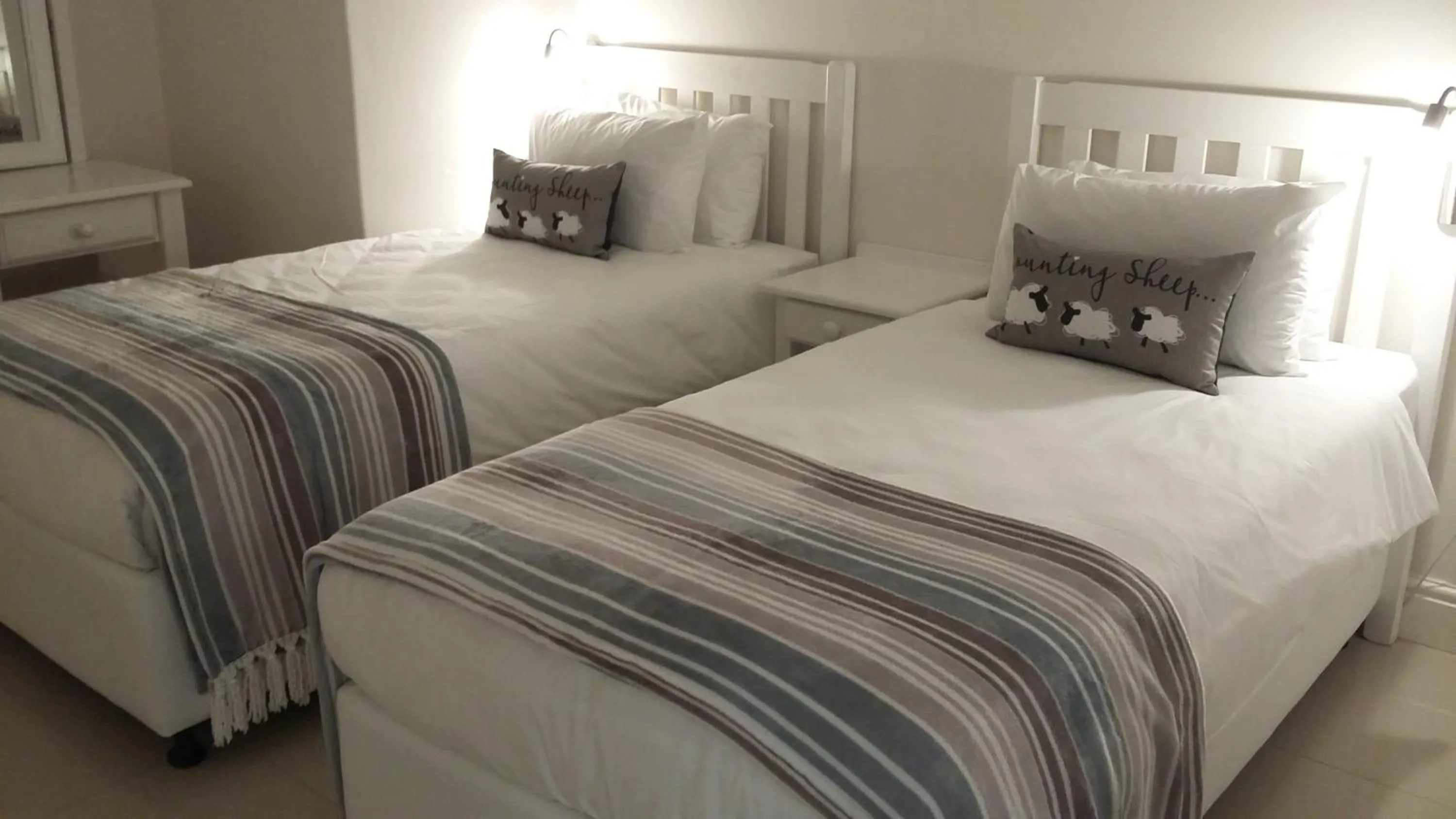 Bed in Beach Club Self Catering Apartments