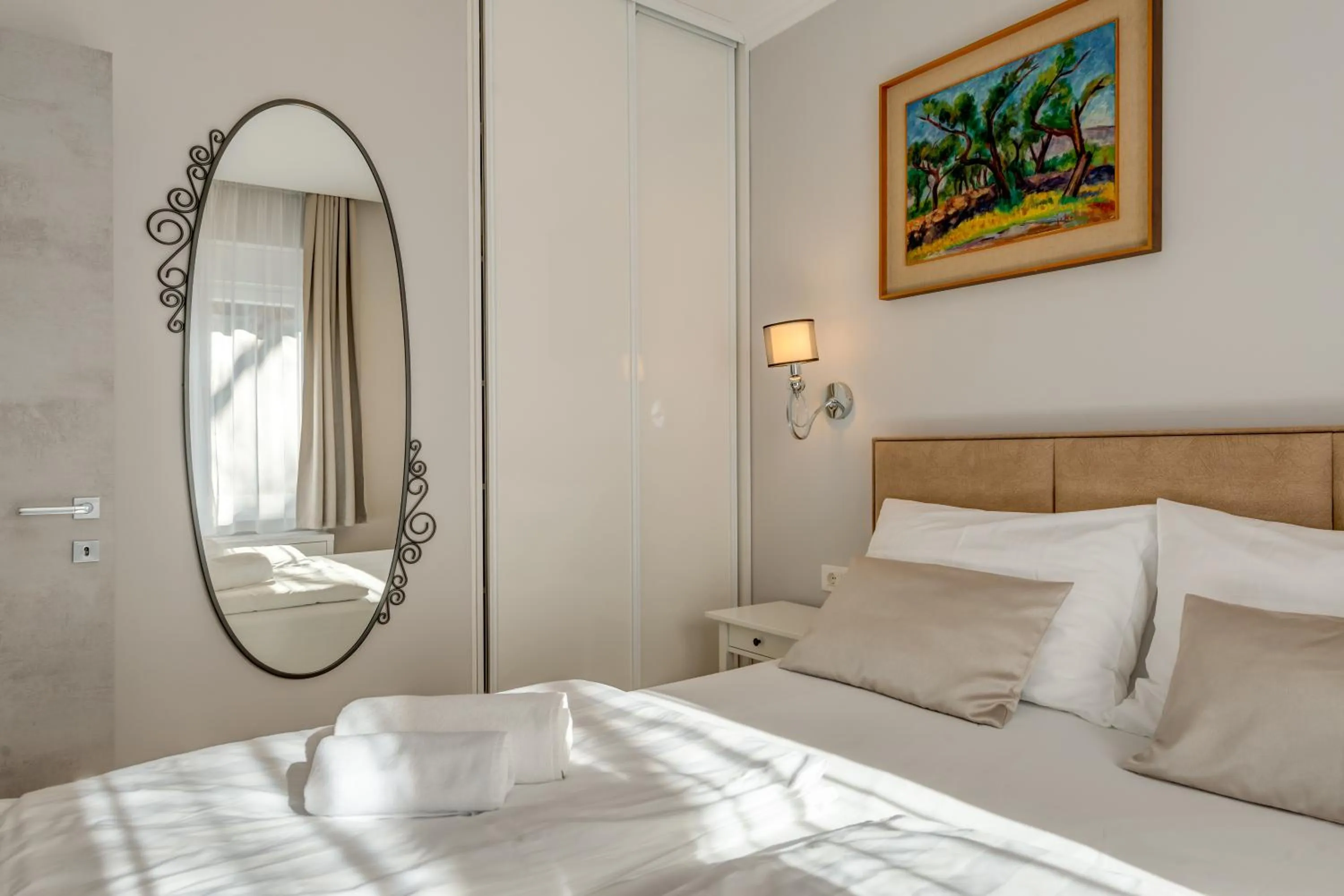 Bedroom, Bed in Piano Suites