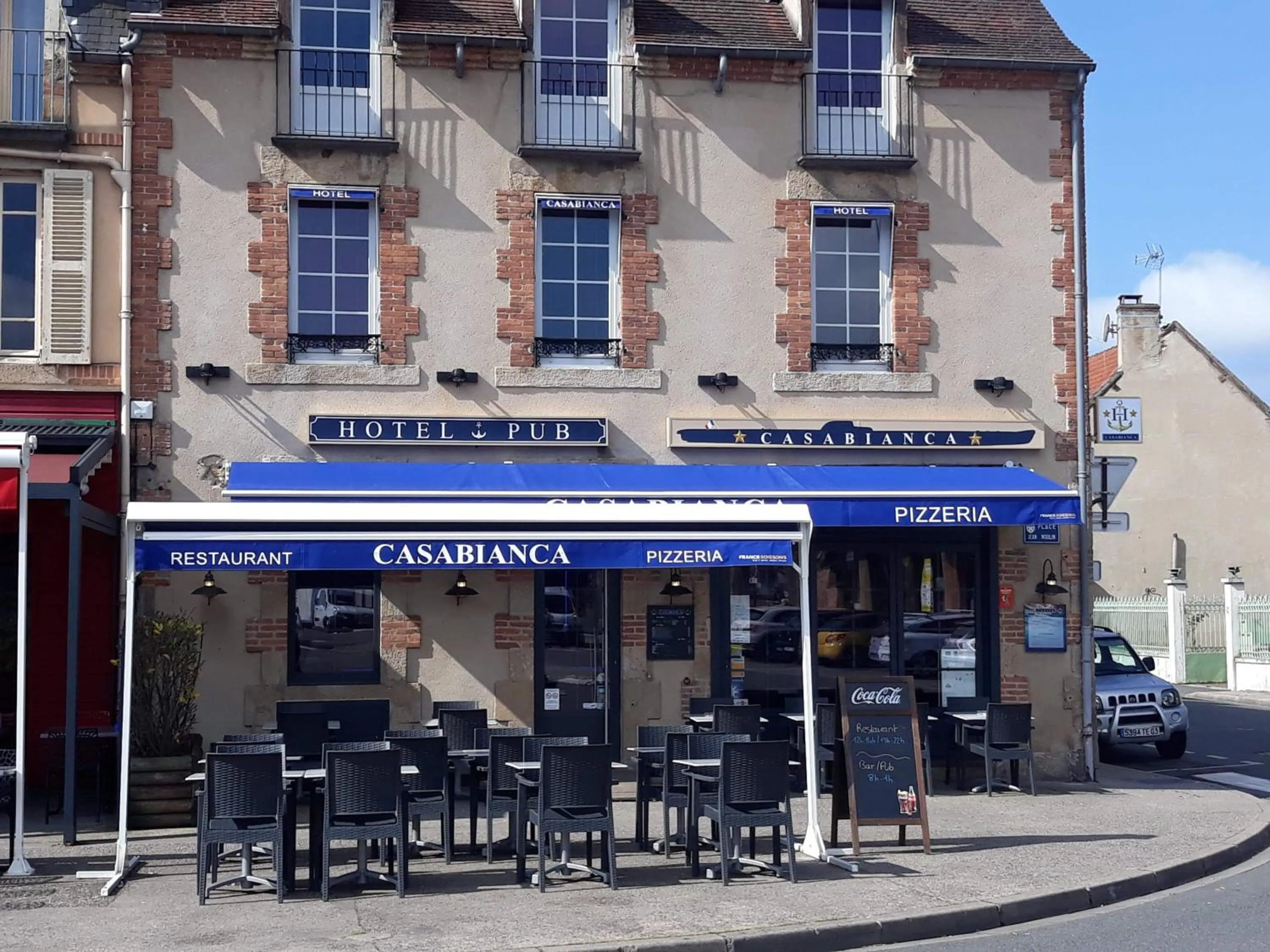 Restaurant/places to eat in Hôtel Casabianca