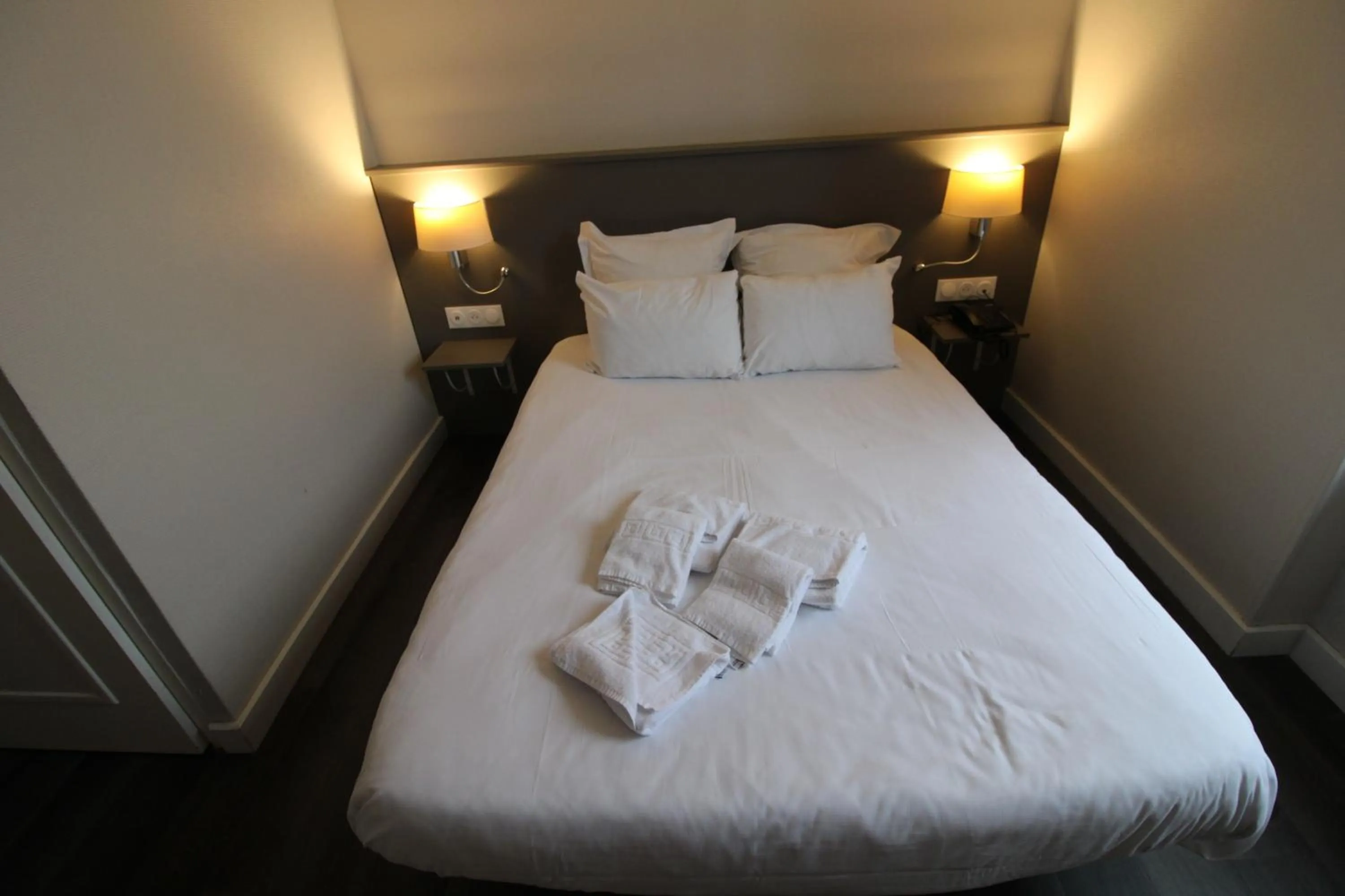 Bedroom in Hôtel Casabianca