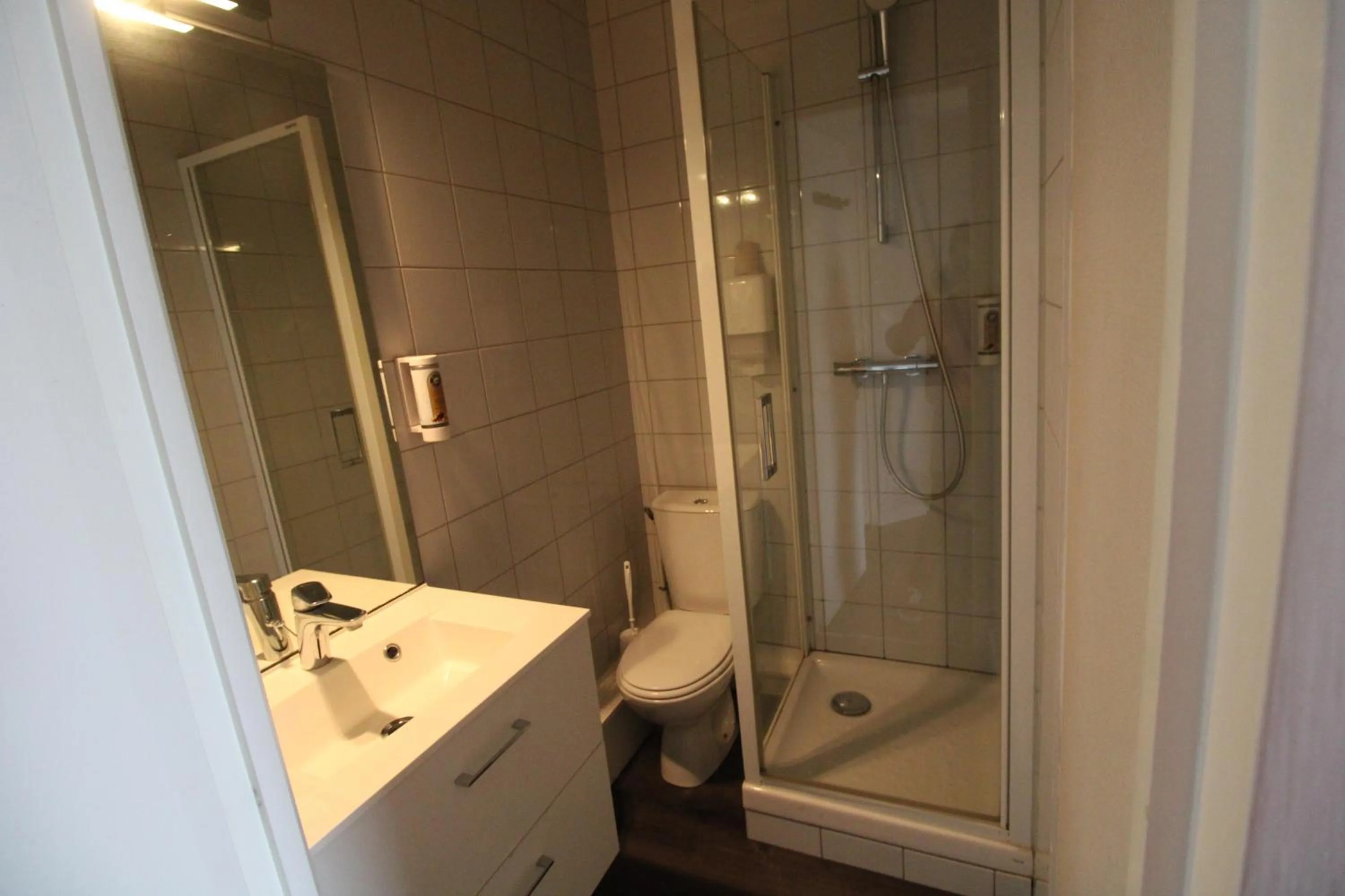 Bathroom in Hôtel Casabianca