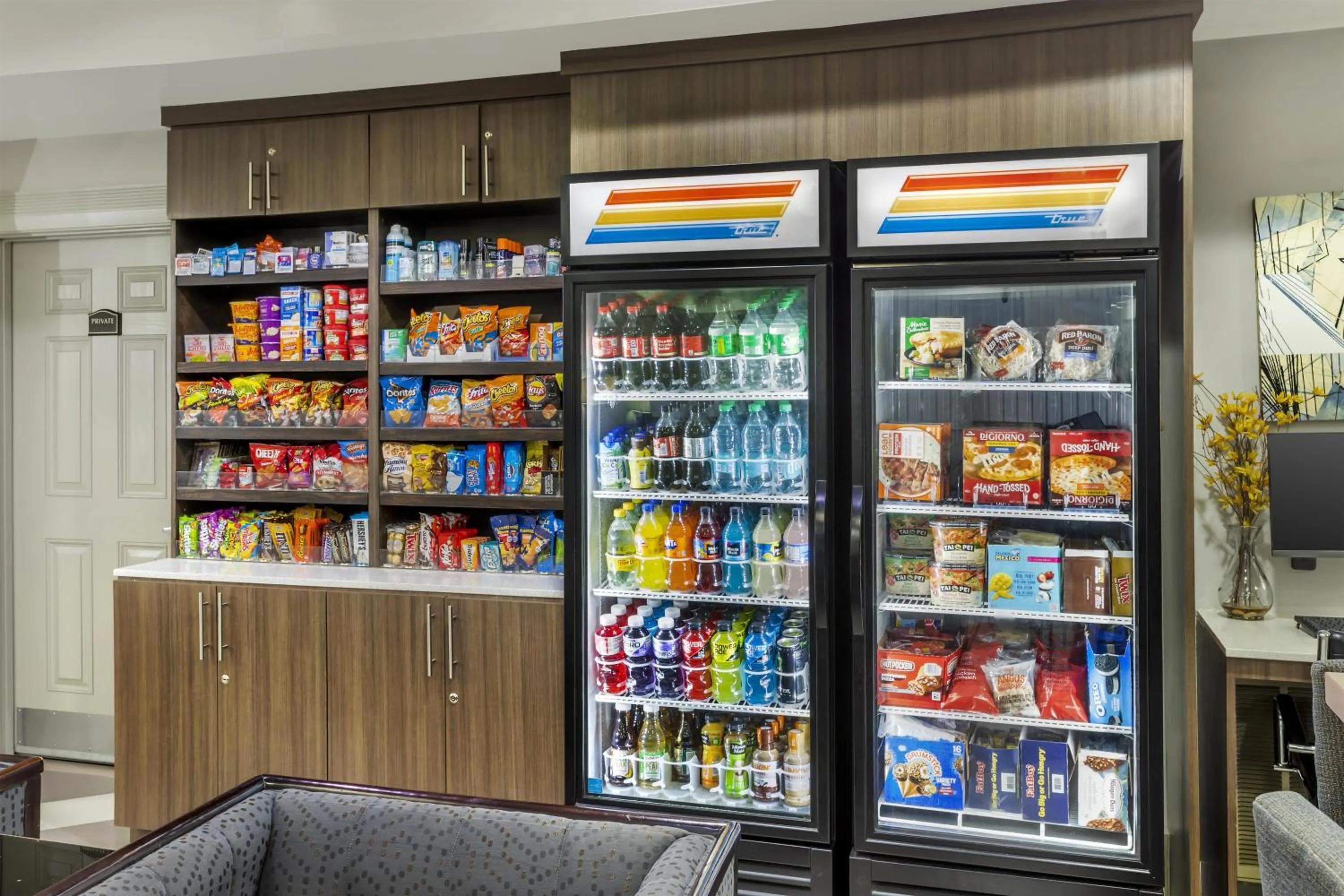 Property building in Best Western Plus Heritage Inn & Suites Houston