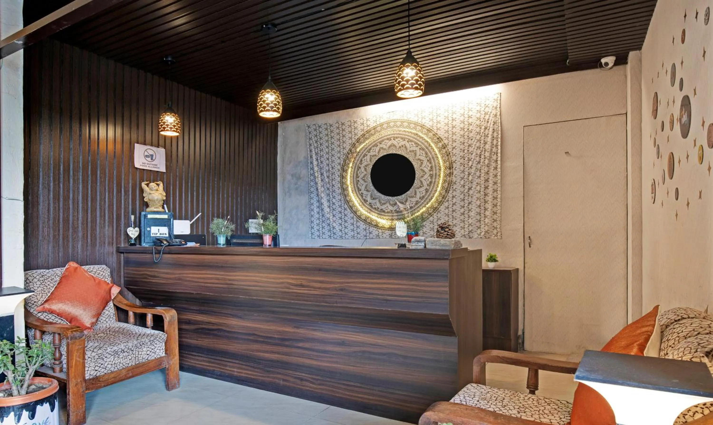 Lobby or reception in Treebo Kosmos Anamika, 1 Km From Nainital Lake