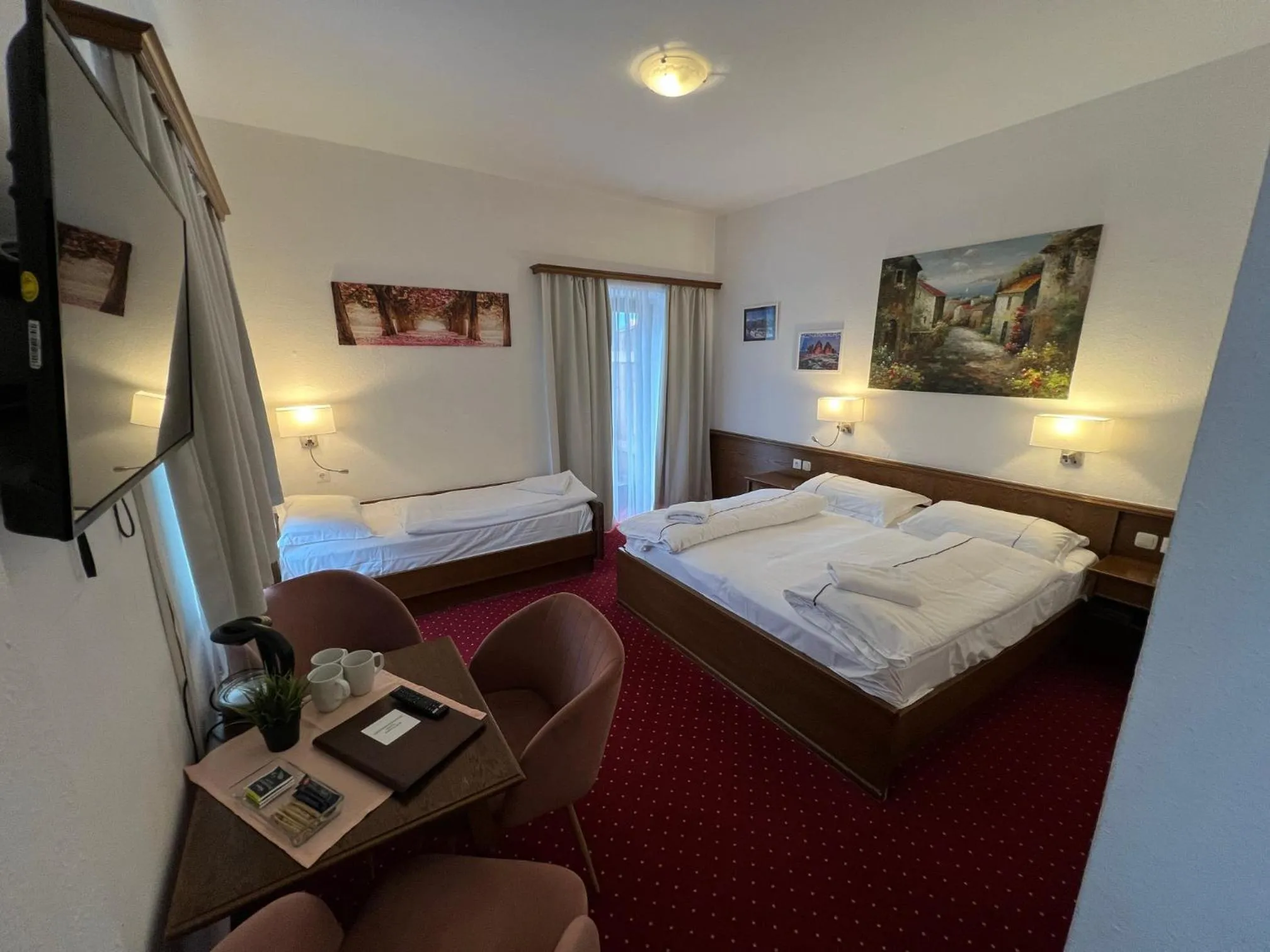 Photo of the whole room, Bed in Hotel Köppeleck