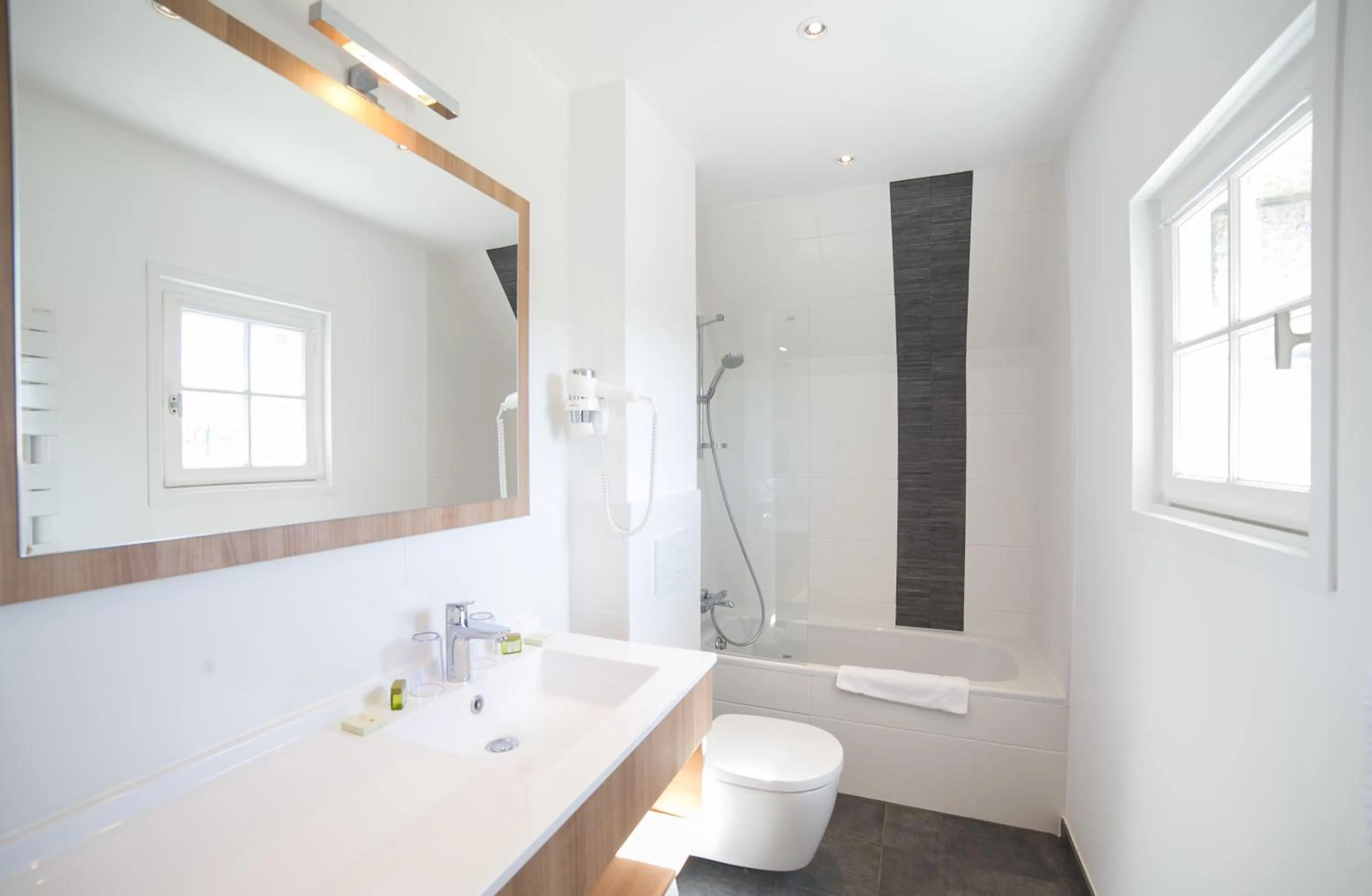 Shower in Hôtel An Ti Gwenn