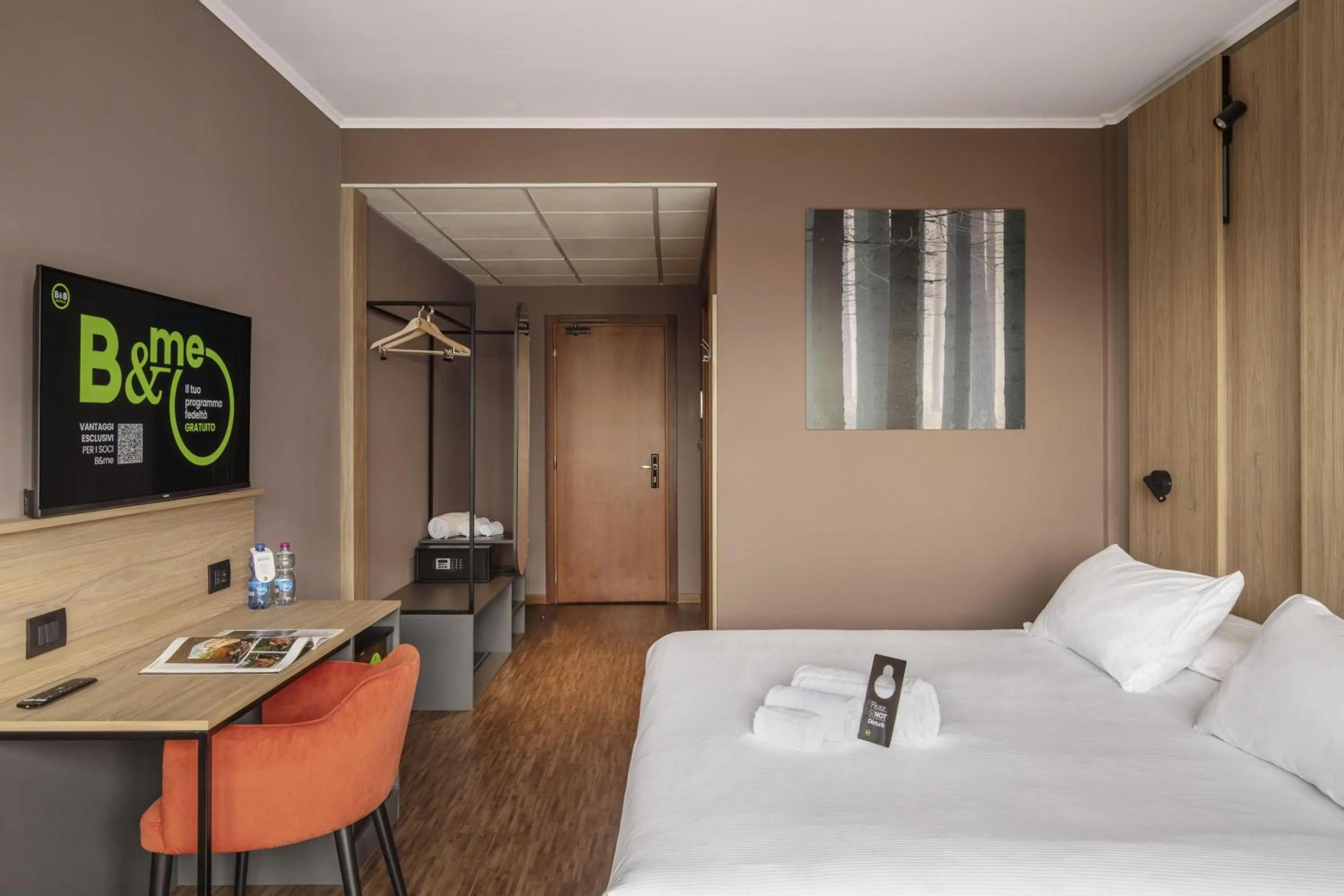 Photo of the whole room, Bed in B&B HOTEL Cuneo Cristal