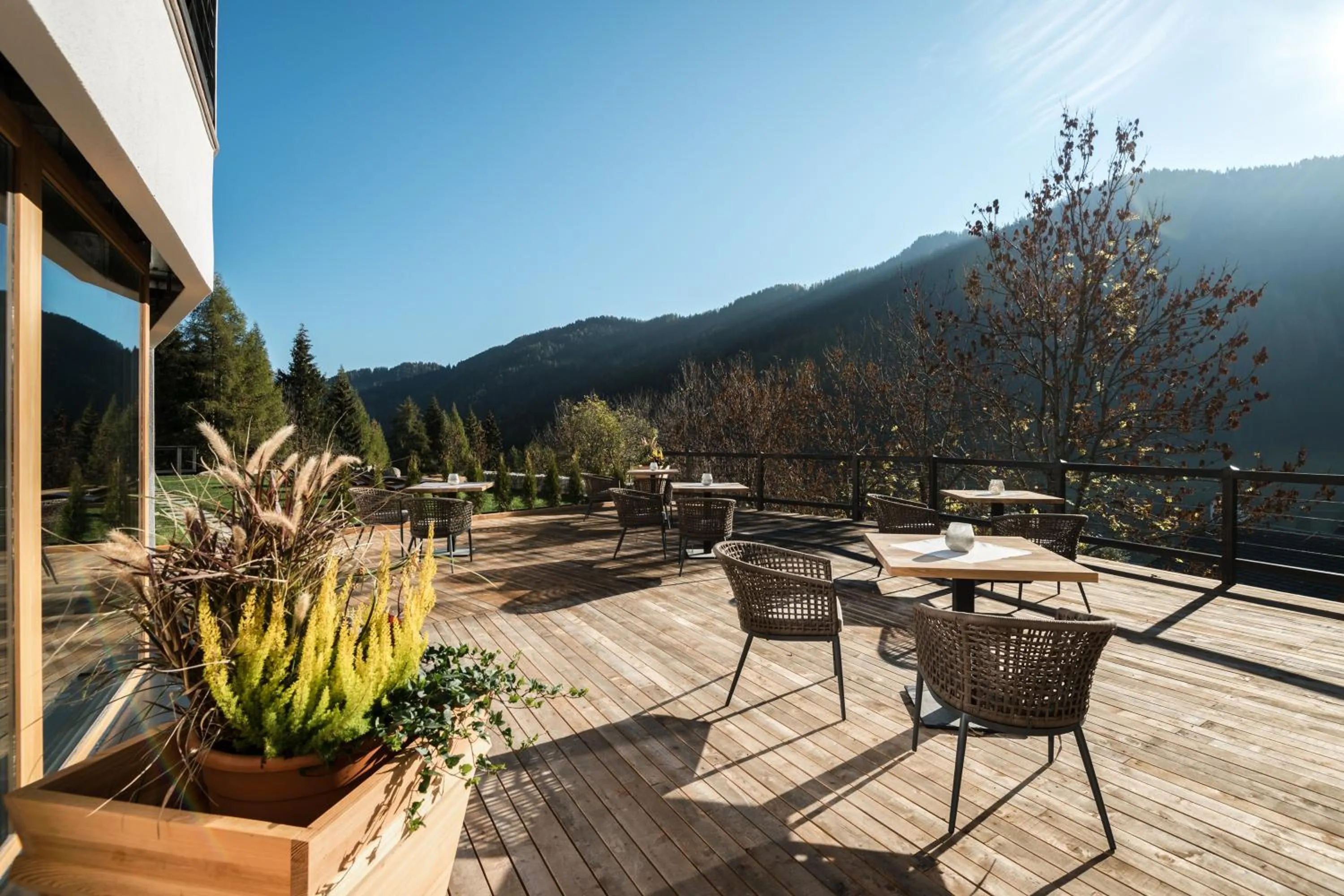 Les Dolomites Mountain Lodges