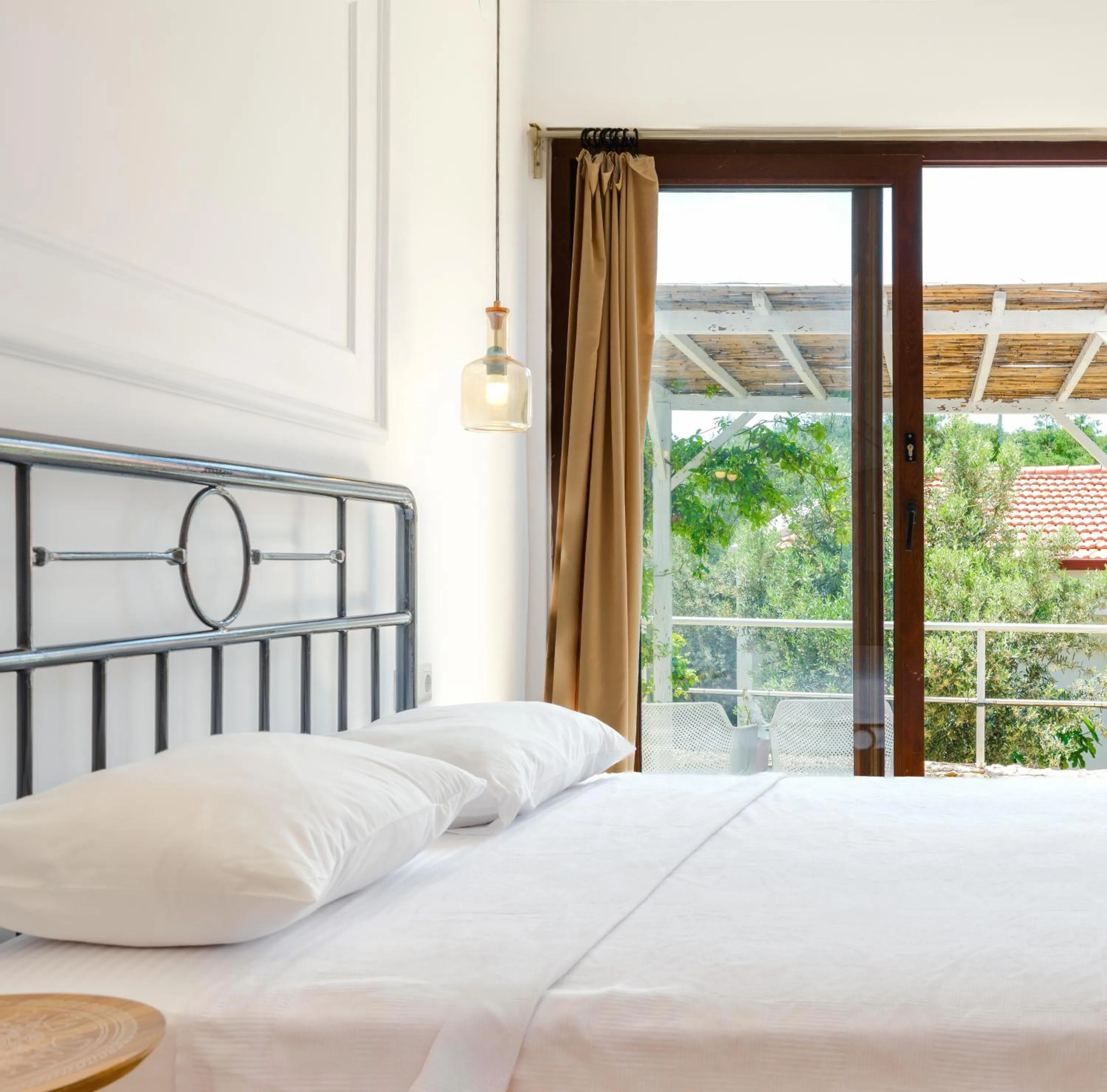 Bed in Sea Garden Kaş Hotel