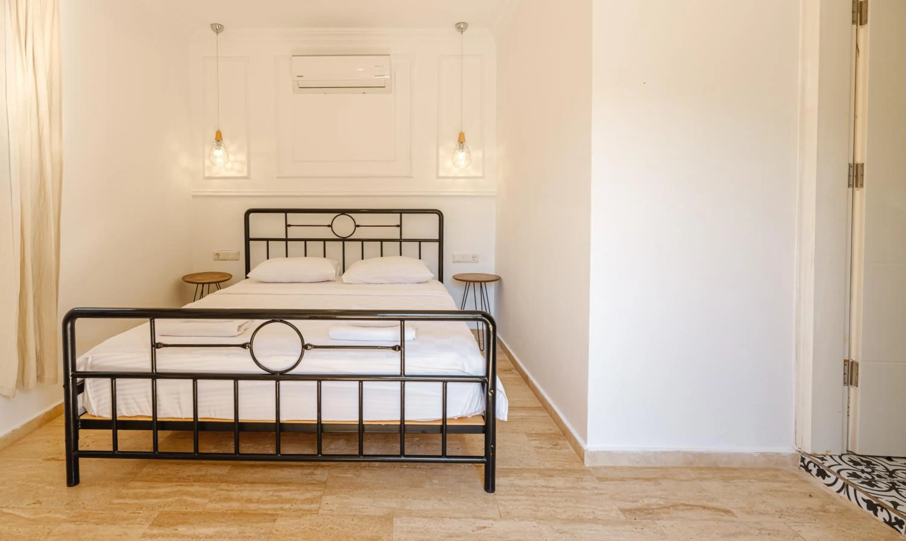 Bed in Sea Garden Kaş Hotel