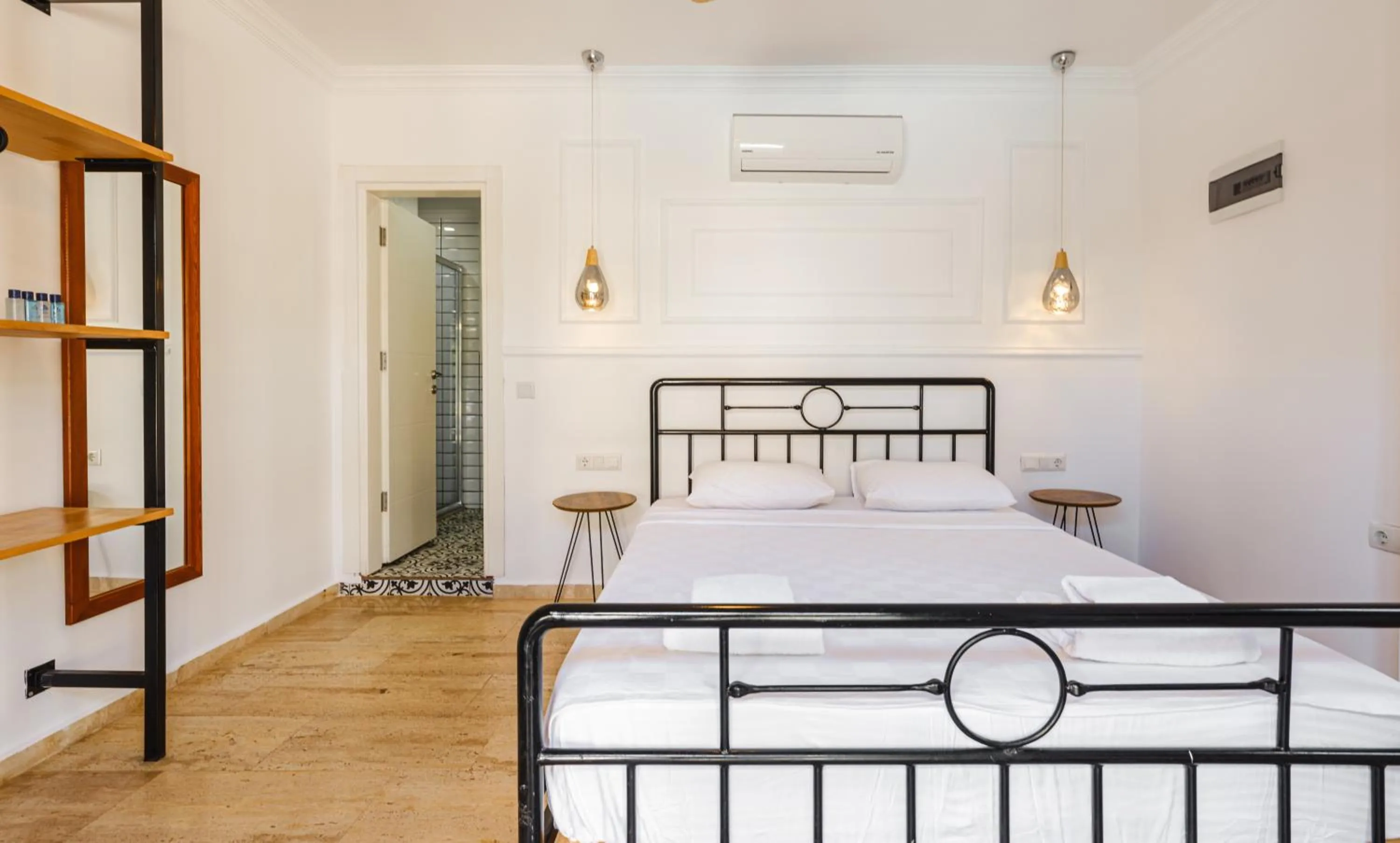 Bed in Sea Garden Kaş Hotel