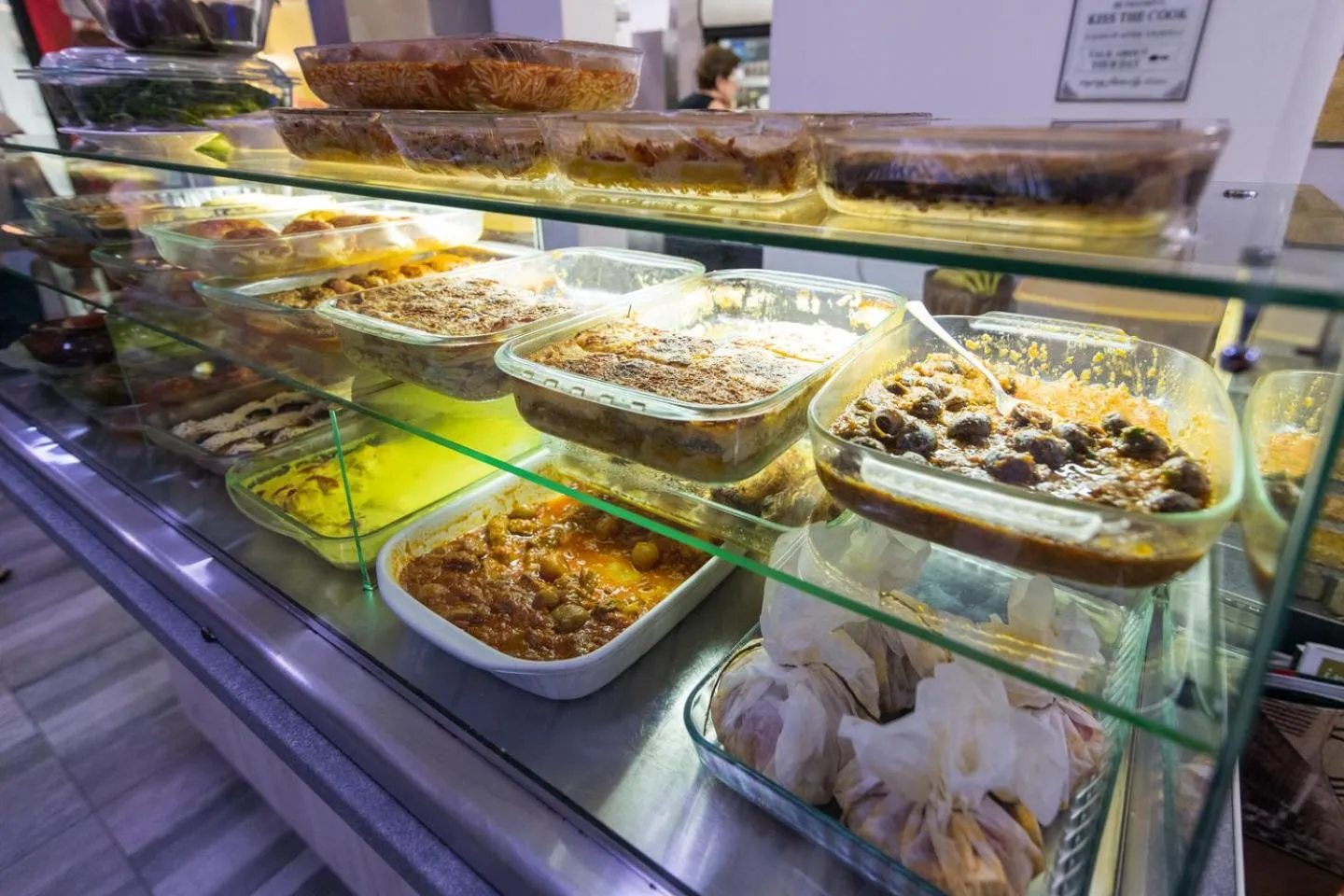 Food and drinks in Pavlos Place