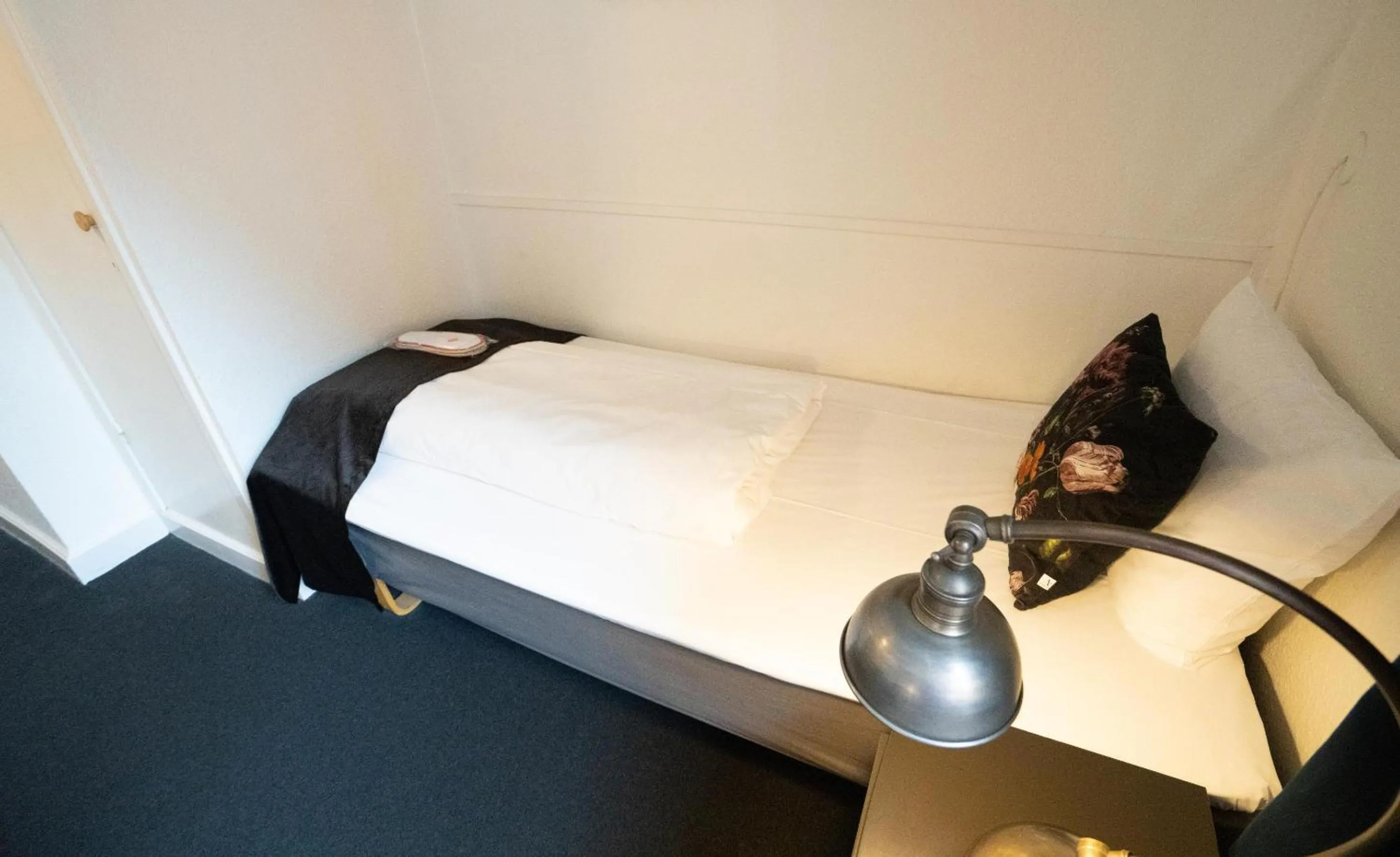 Bed in Hotel Vinhuset