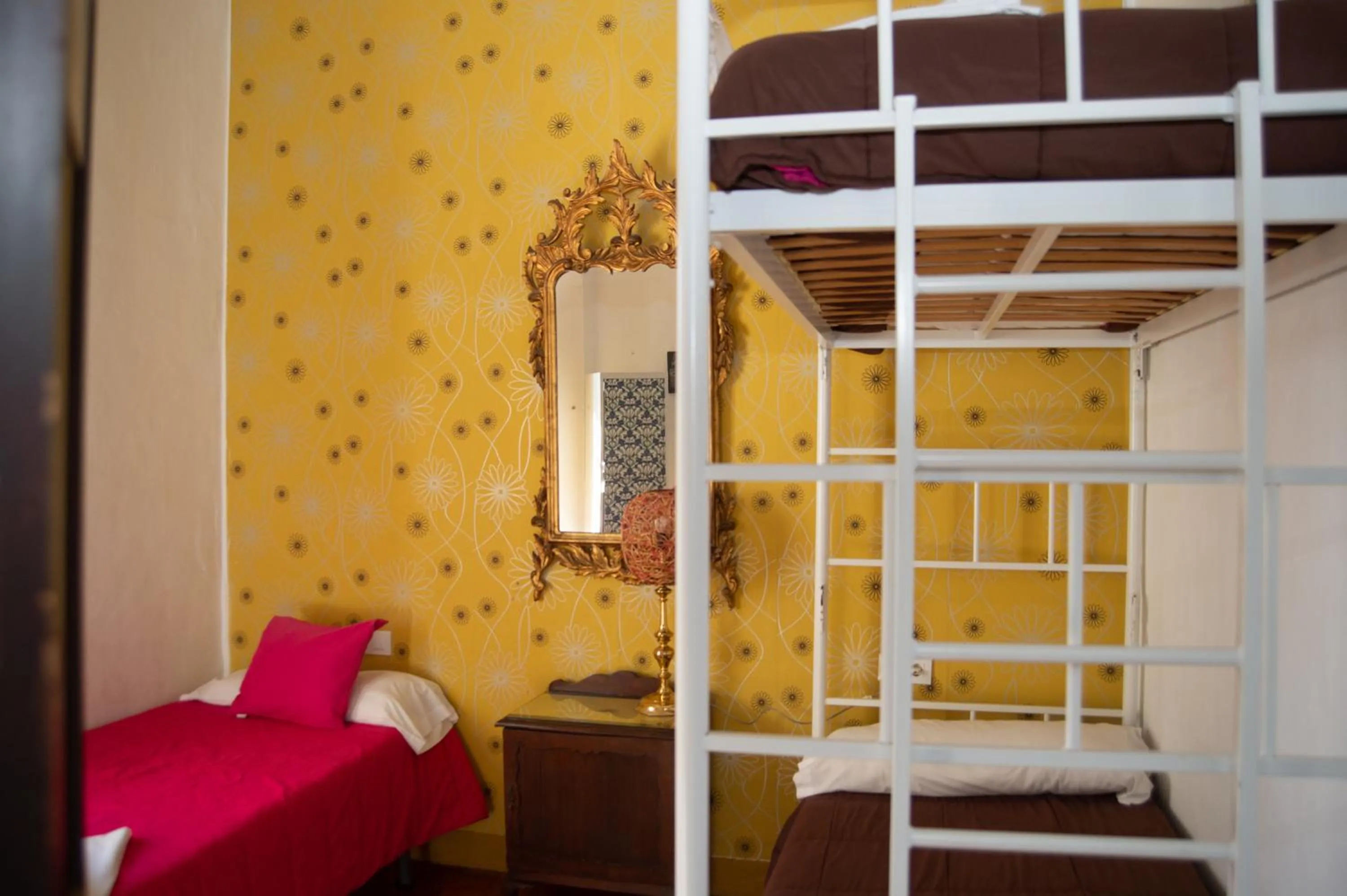 Bed in Backpacker Al-Katre