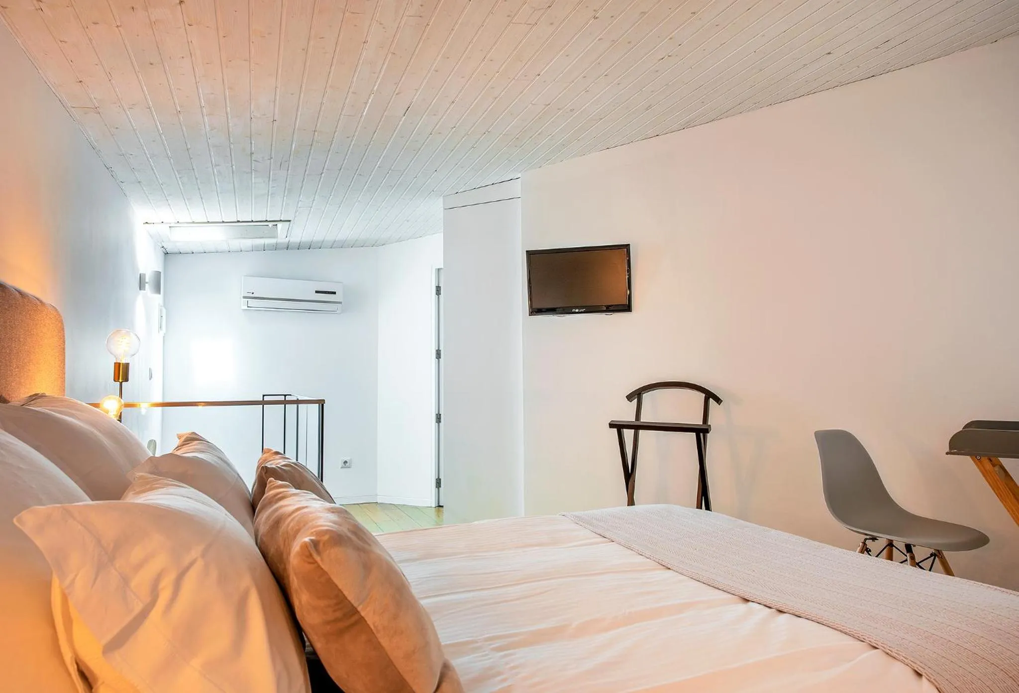 Bed in Wake Up Famalicão