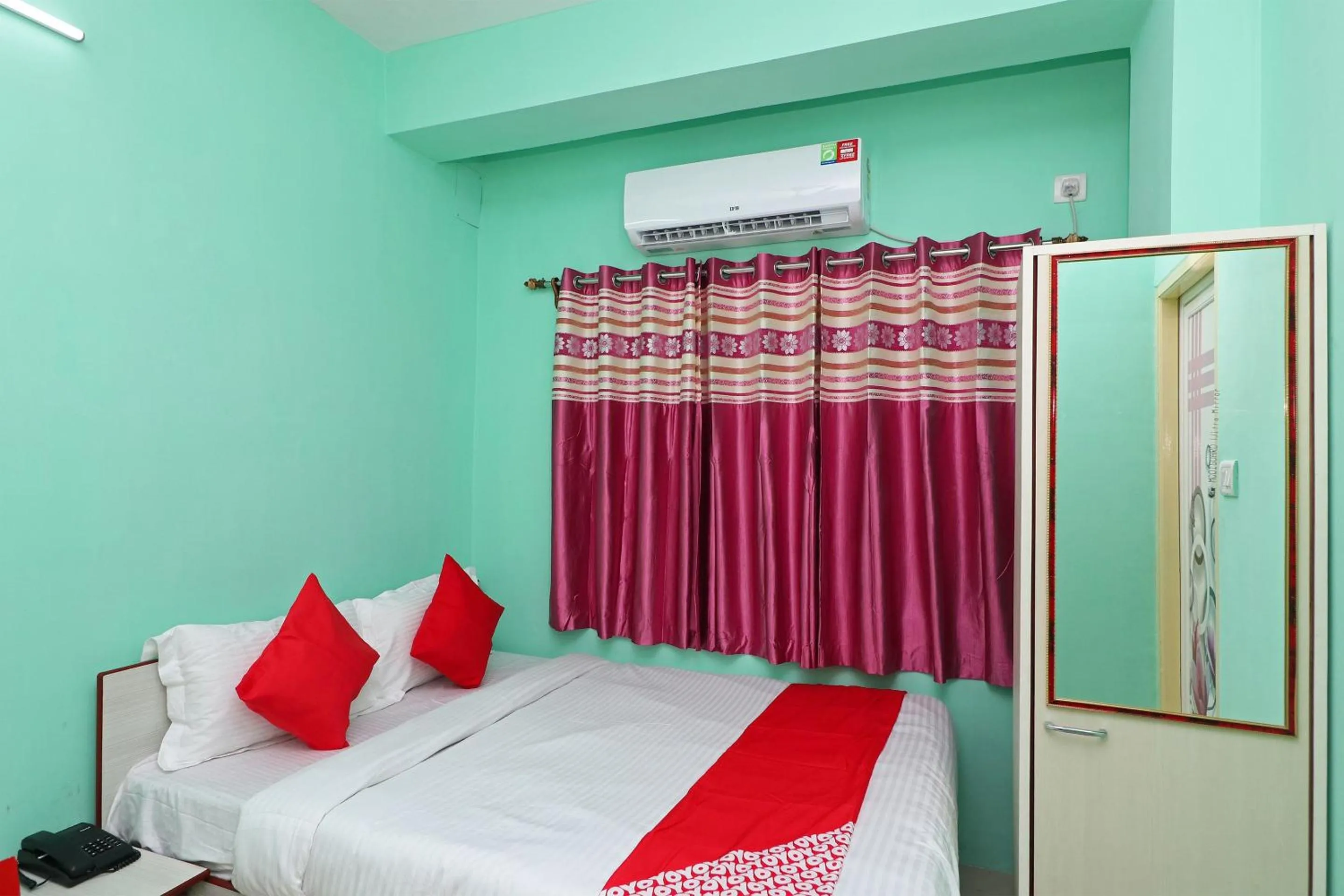 Bedroom, Bed in Hotel O Apan